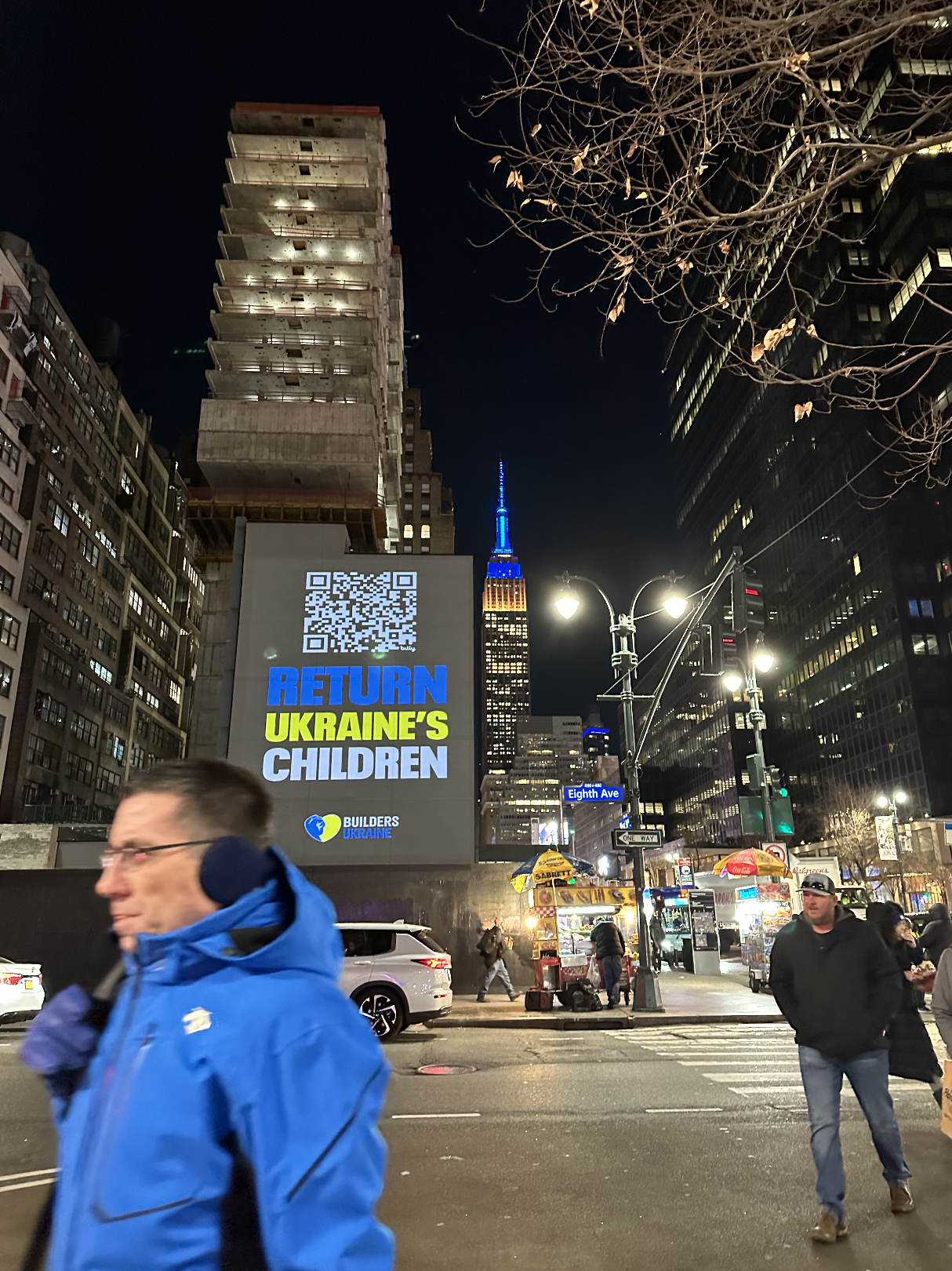 BUILDER'S UKRAINE SENDS A HOLIDAY MESSAGE TO THE WORLD (Copy)