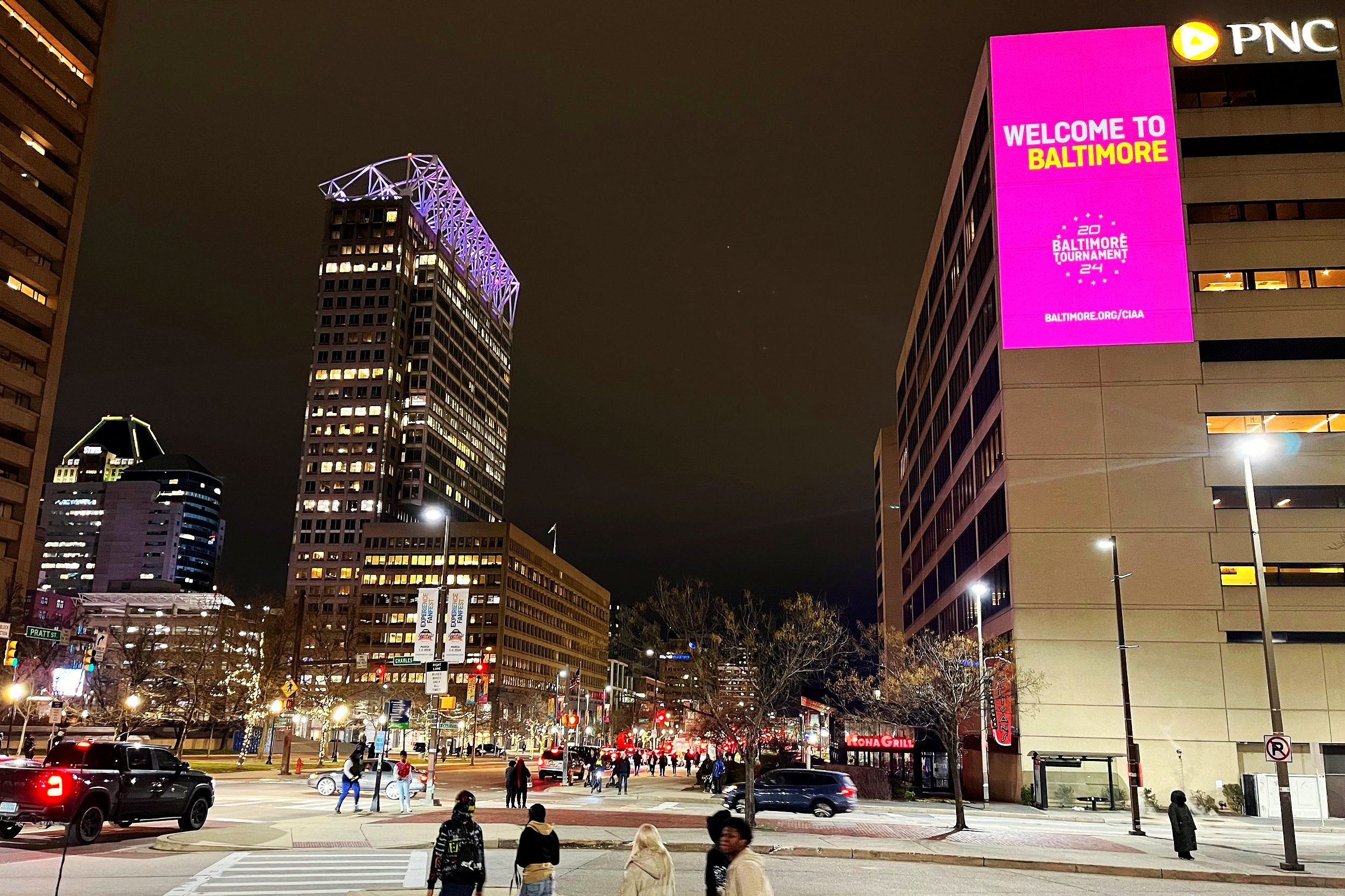 Here's Why Video Projection Ads Shine in the Summer