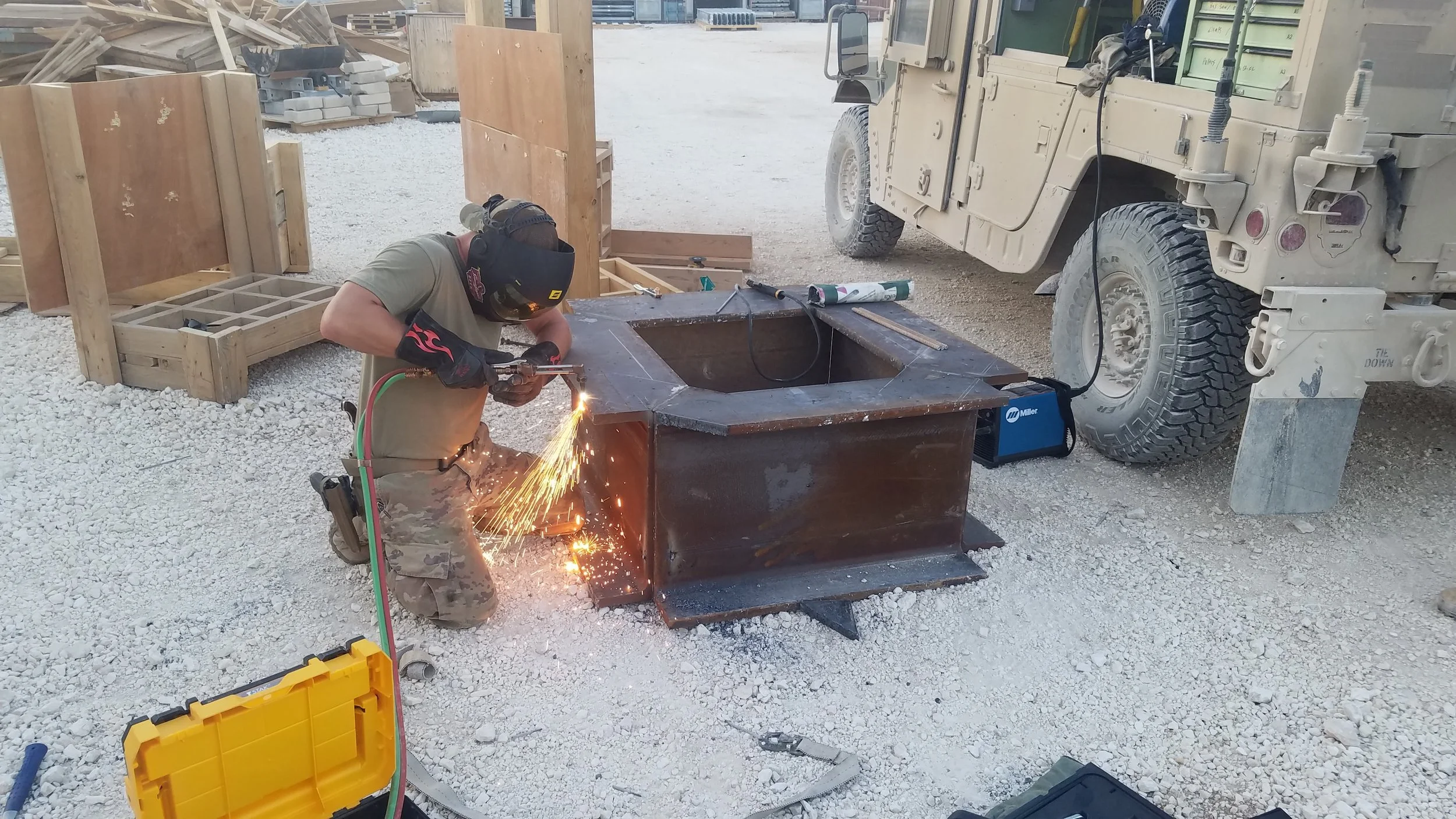 Syria Pit- Trimming