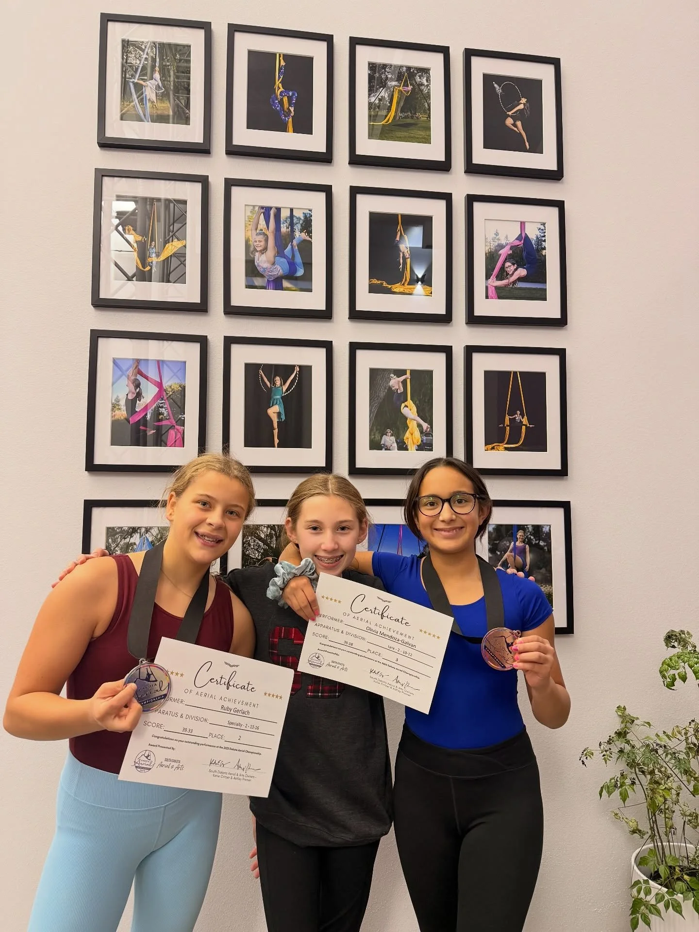We are SO proud of our amazing competitors this weekend at the @dakota.aerialchampionship ! 🎖️

You showed courage stepping into your first aerial competition, strength in your hard work and dedication, and true camaraderie supporting one another ev