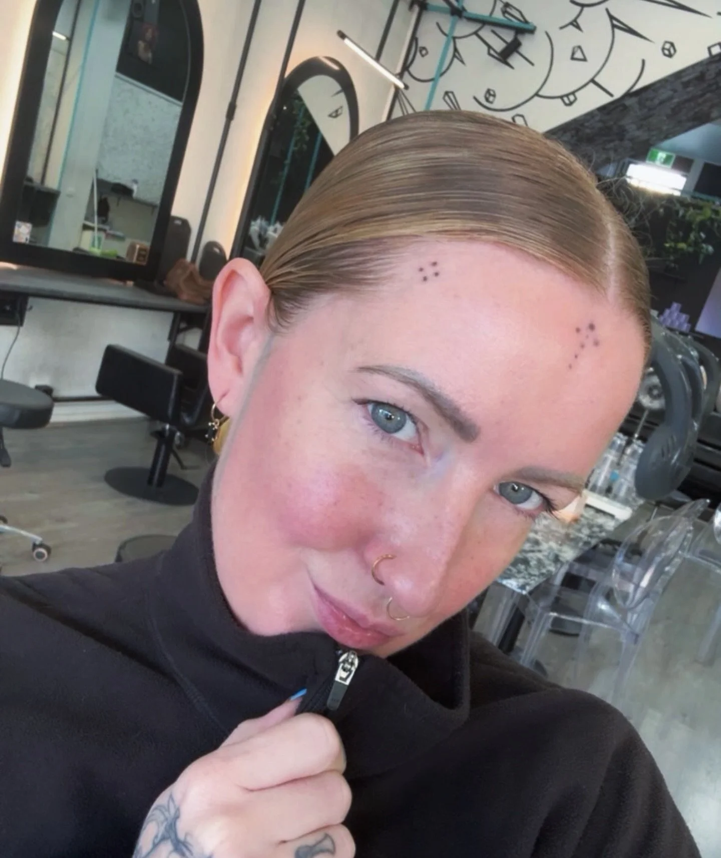 Healed adornments on the most stunning face @lizzilocket 
.
DM to book x
.
.
.
.
.