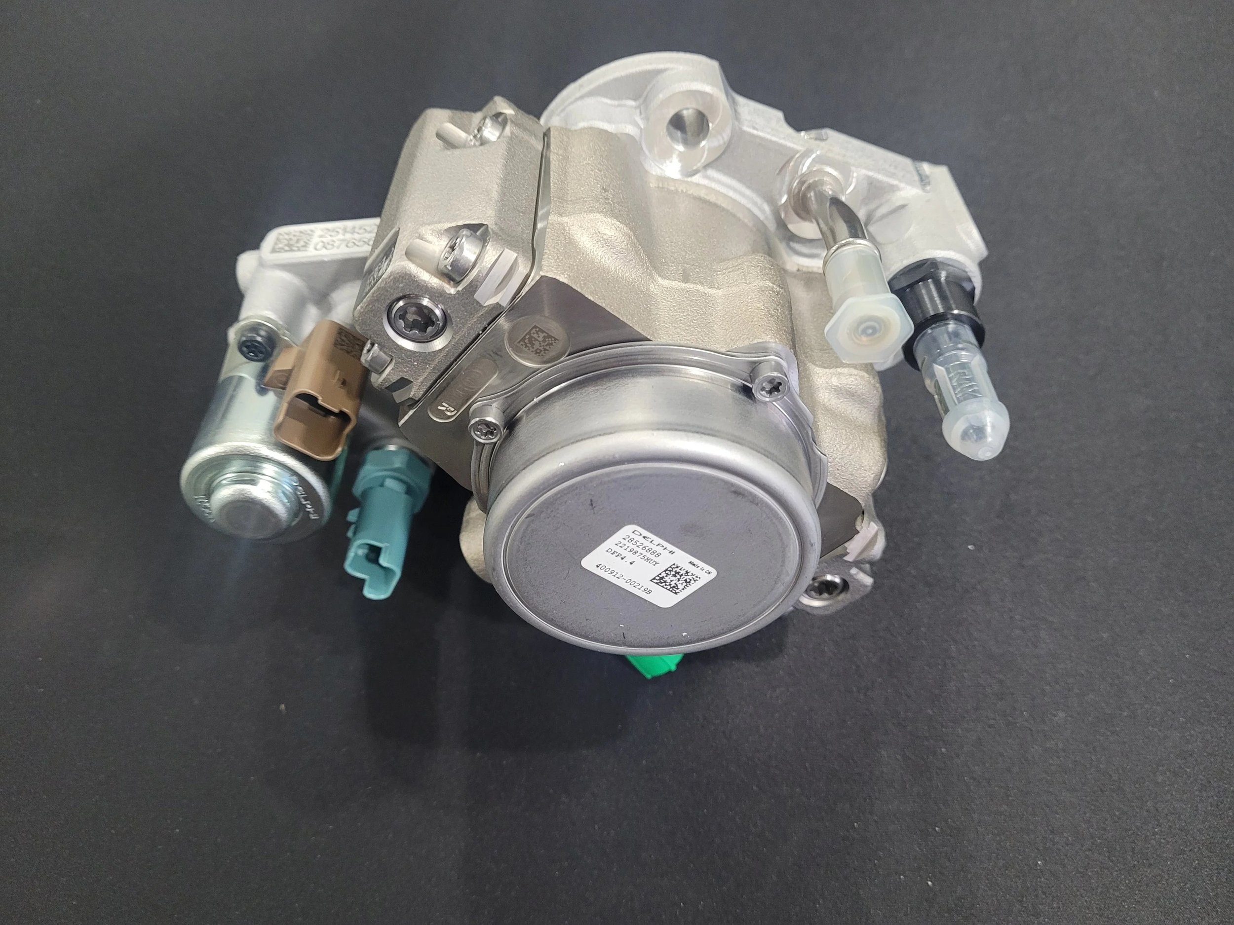 Bobcat Doosan D24/D18 Fuel Injection Pump – OEM 7516847 (Supersedes 7030405 / 7249380 )