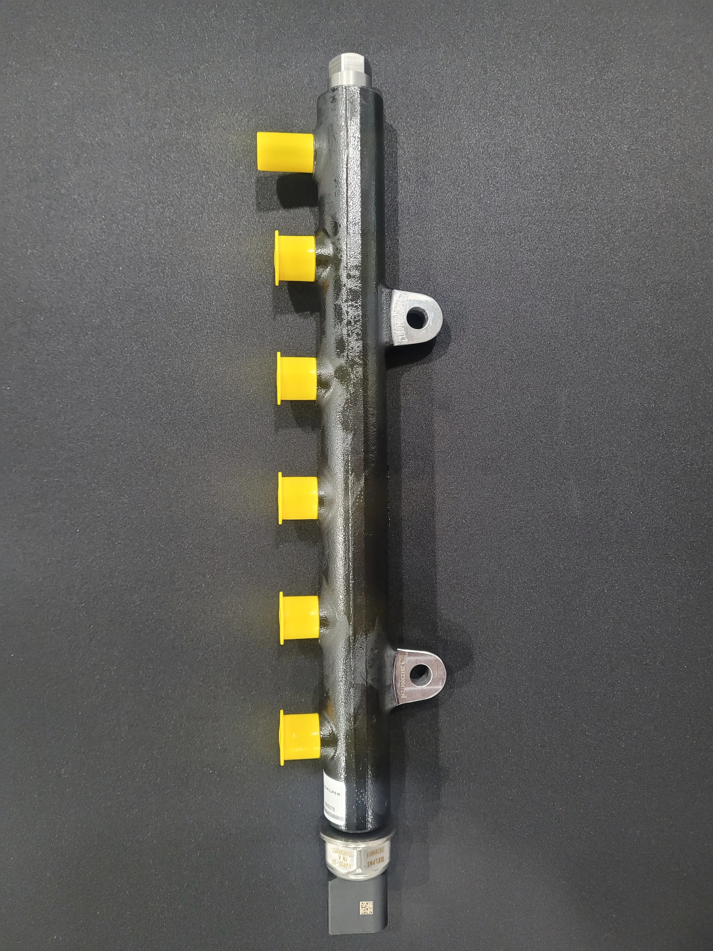 Bobcat Doosan D34 Fuel Common Rail – OEM 7516850 (Supersedes 7256757)