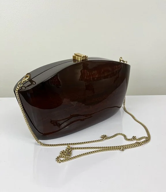 Twiggy With Chain.jpg