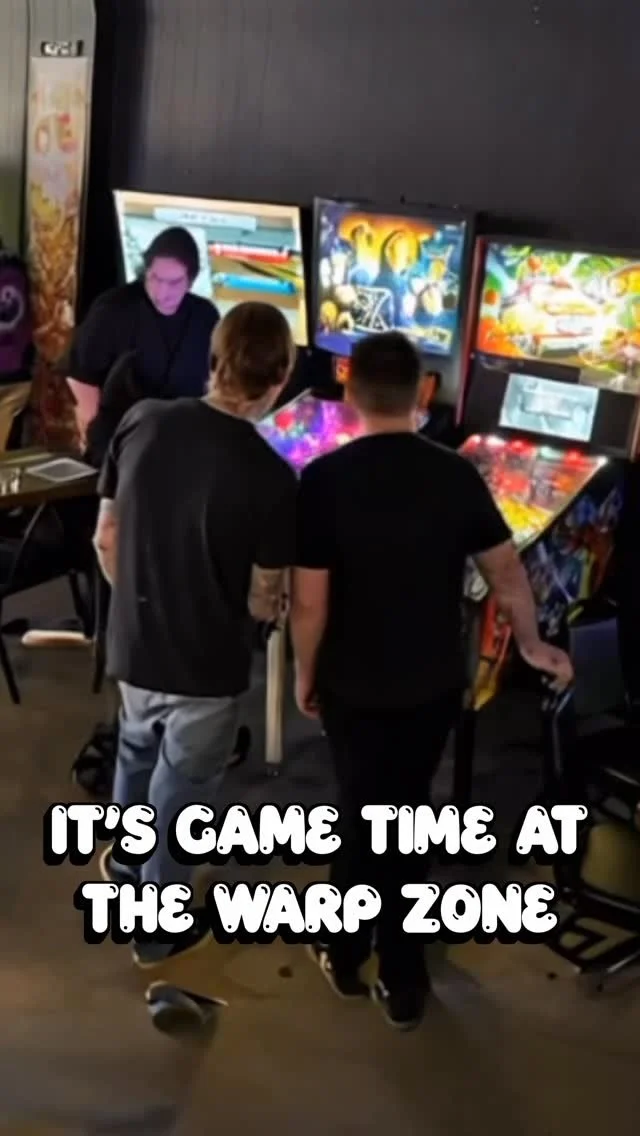 Arcade games, video games and analog games. Take your pick! Add $3 Hamm’s and Busch Light pints and you’ve got yourself a hell of a good night out.  Tag your Player 2 and we’ll see you at The Warp Zone tonight! 
#arcadebar #siouxci