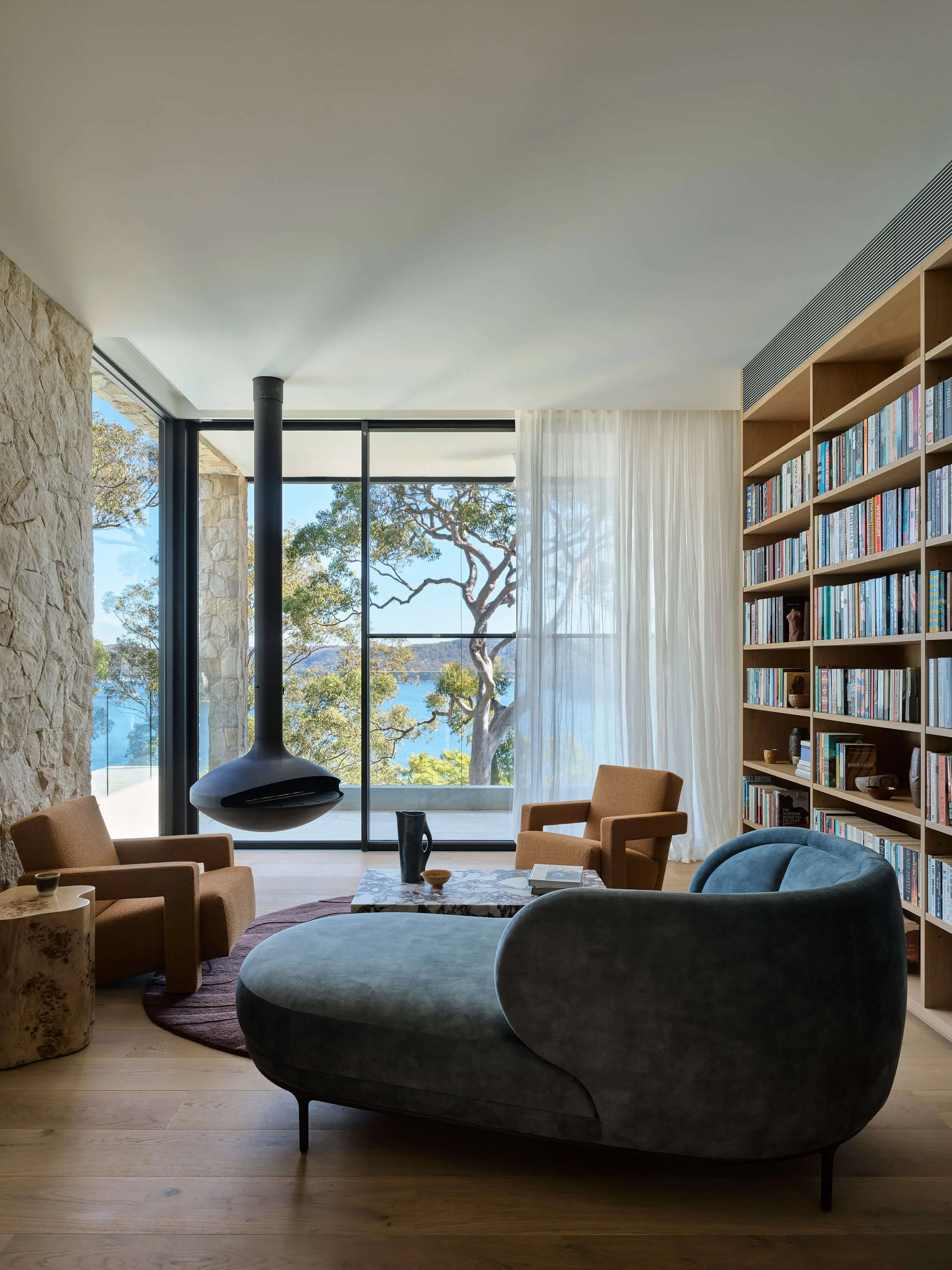 RIVERVIEW HOUSE — CM STUDIO — Claire Delmar