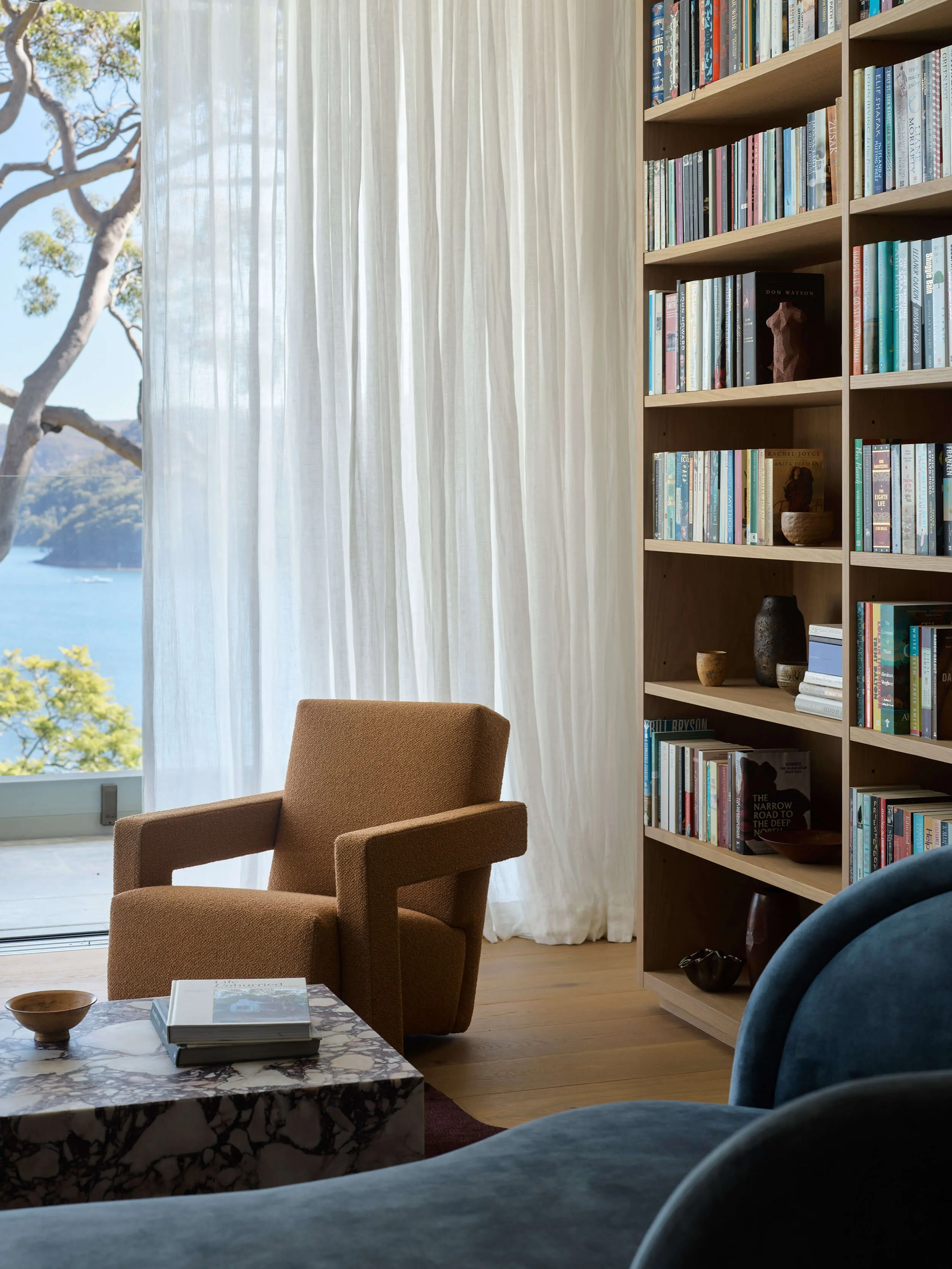 RIVERVIEW HOUSE — CM STUDIO — Claire Delmar