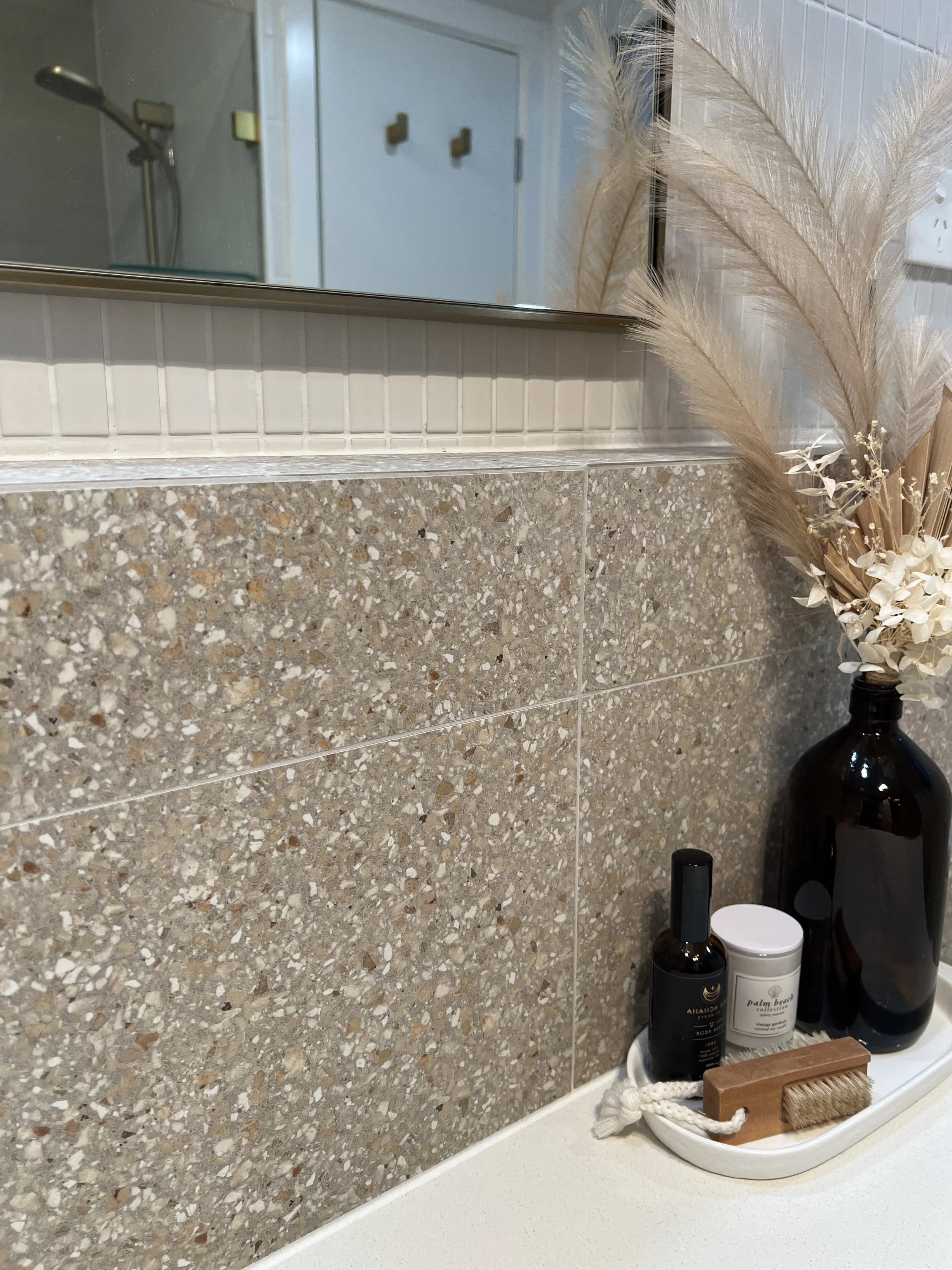 Terrazzo look shelf wall