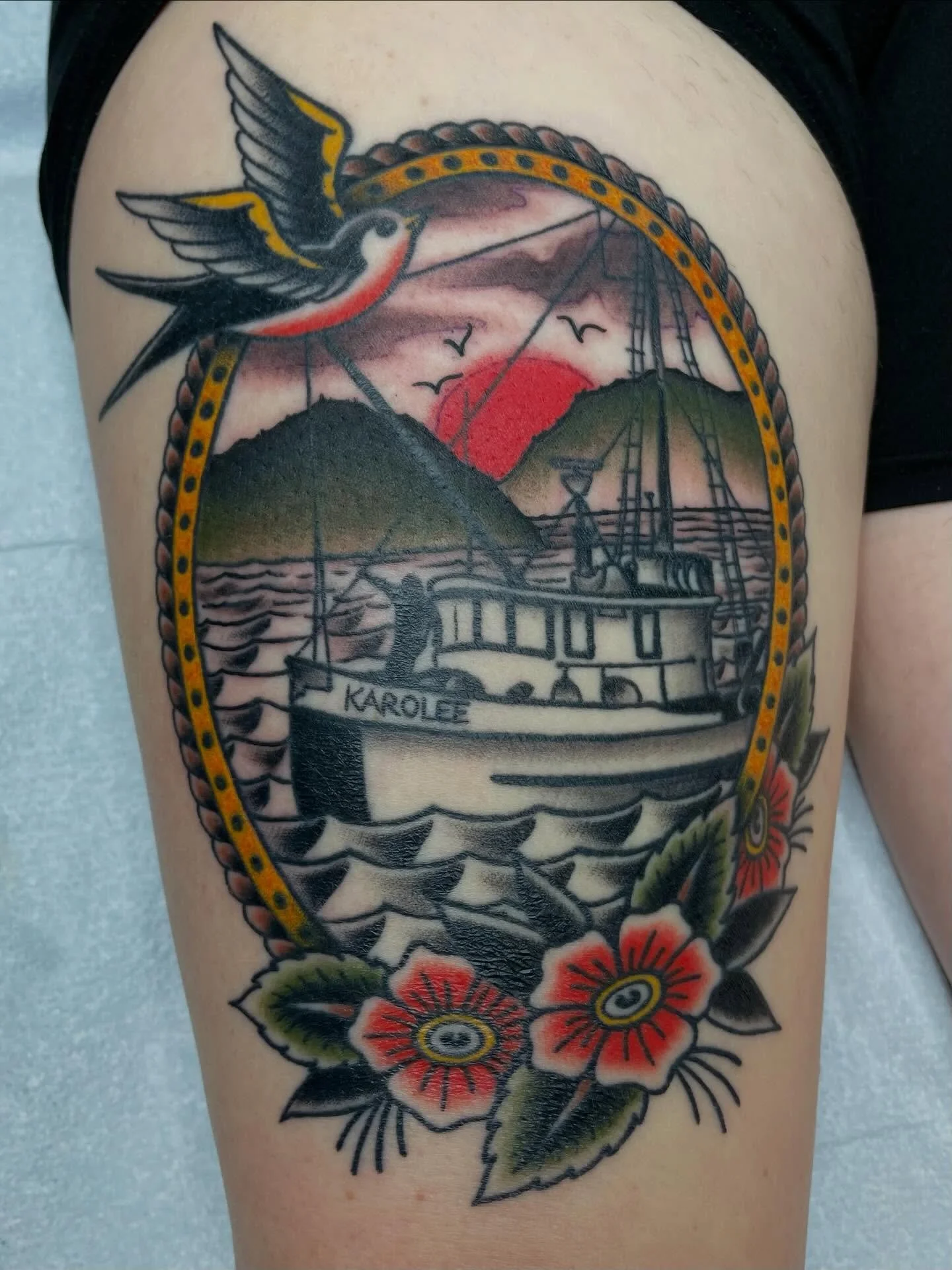 It was my absolute pleasure to make this memorial tattoo for one of my faves @kelhenwood. The ripples of the loss of Joel Kawahara were felt deeply within our community, and it was my honor to memorialize him in this piece. The last slide features th