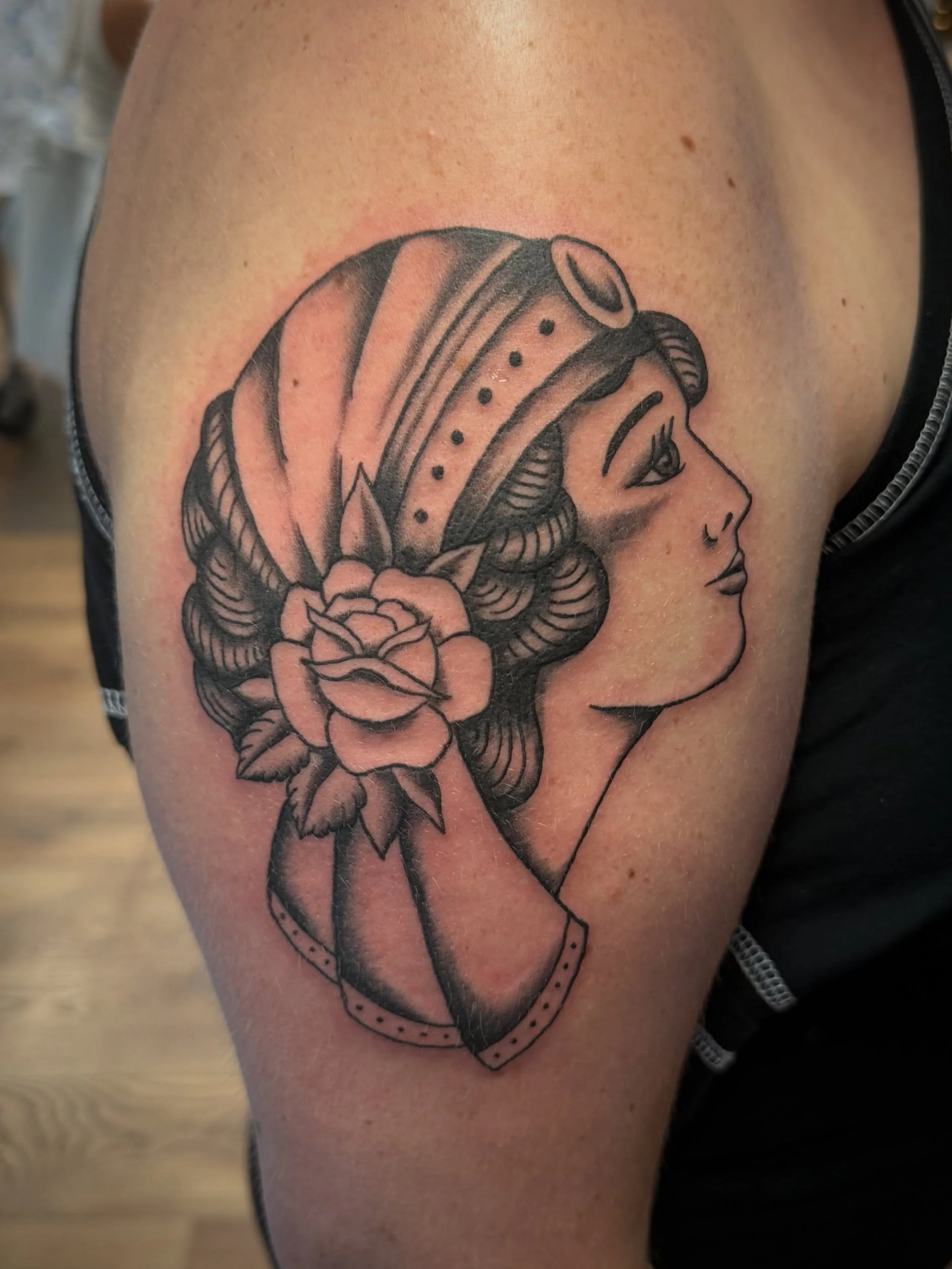 Last one for my guest spot @holdfastporttownsend on my client/homie @juniperdunlap 🖤
Thank you so much June!! Always a pleasure to see you.
