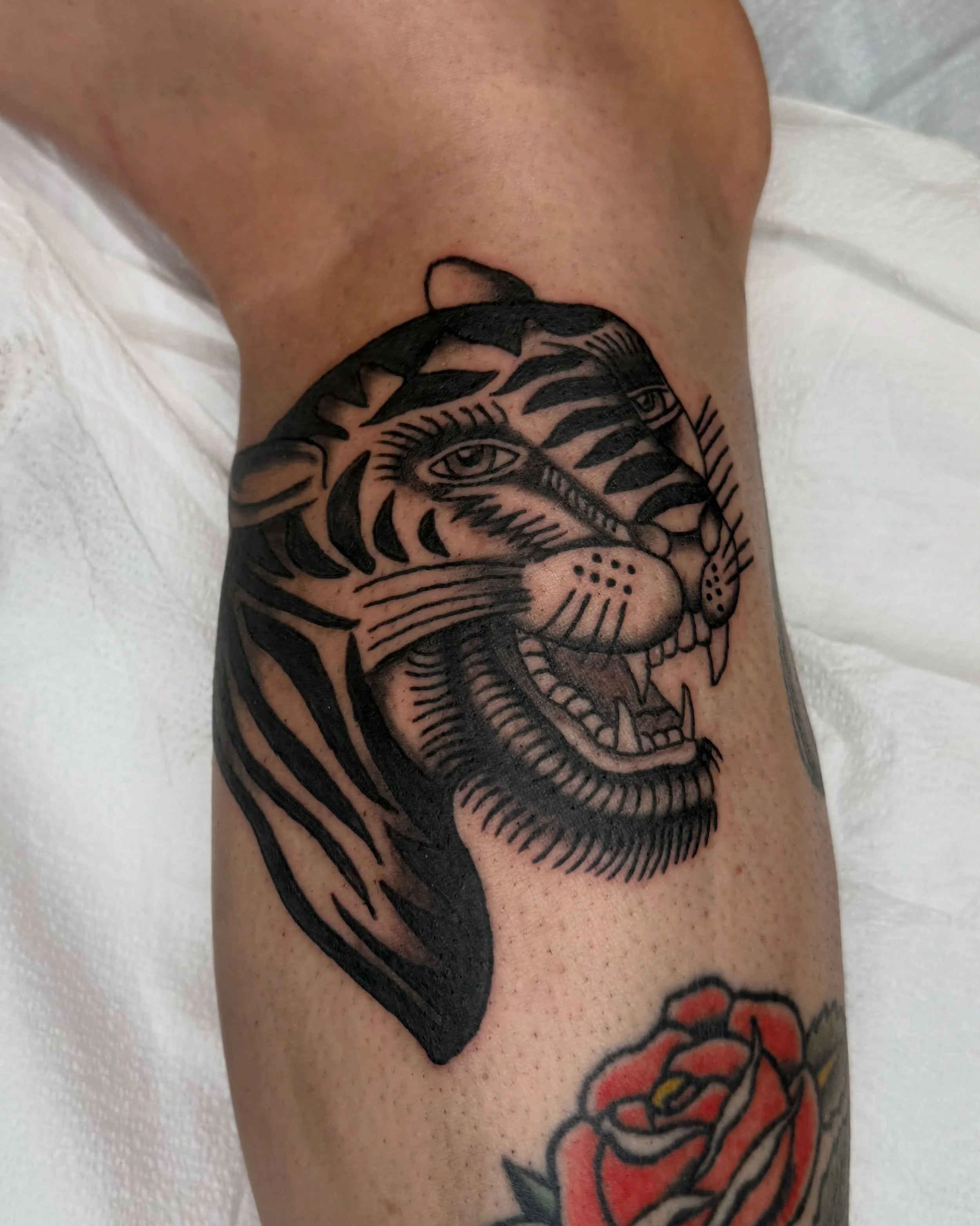 A black and grey version of the classic Bert Grimm tiger for my dear friend @kelhenwood.