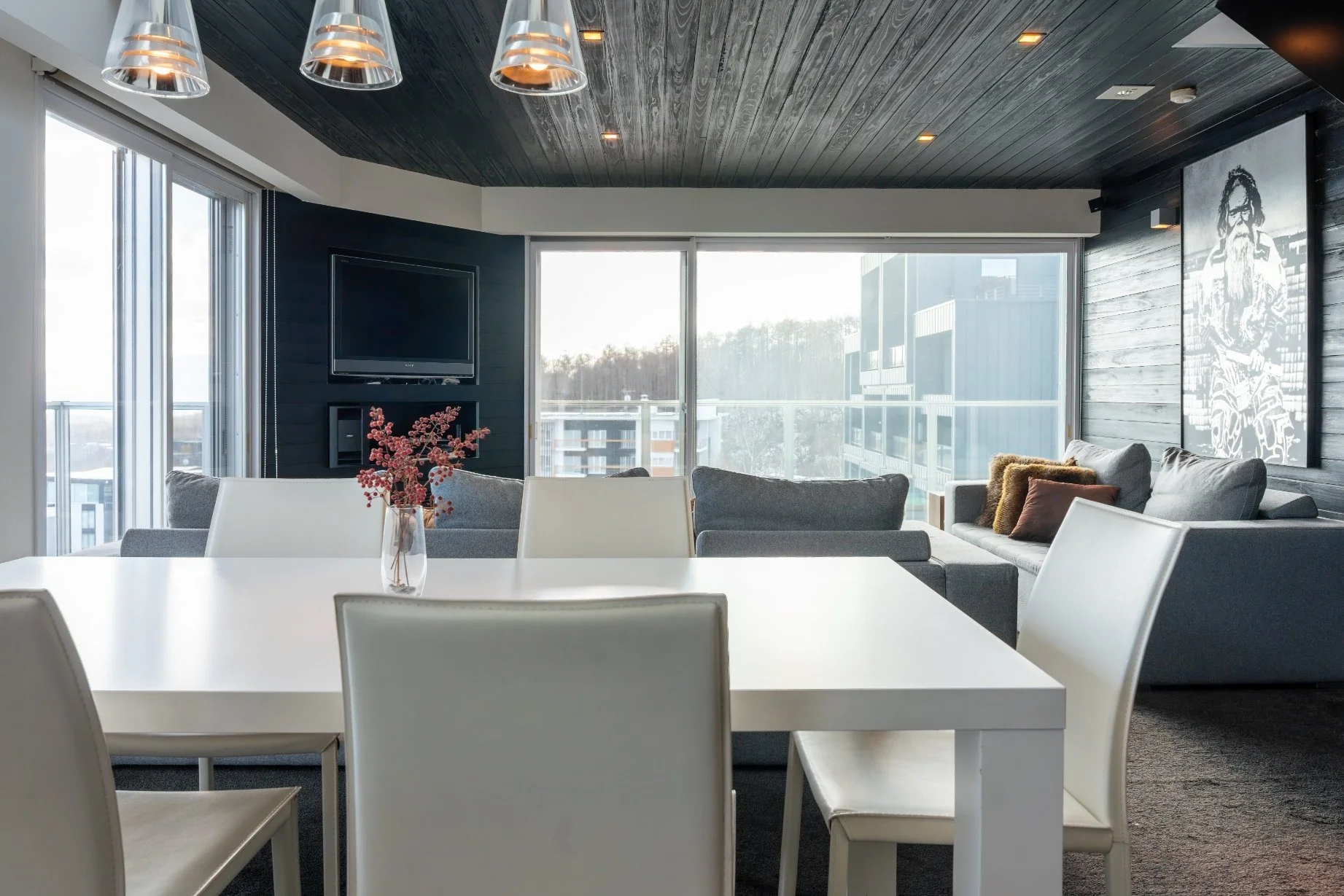 SET_19_3BR Penthouse Suite (502).jpg