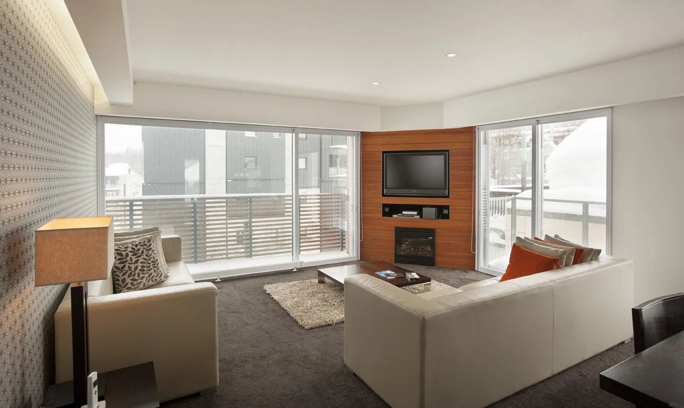 SET_10_2BR Suite.jpg