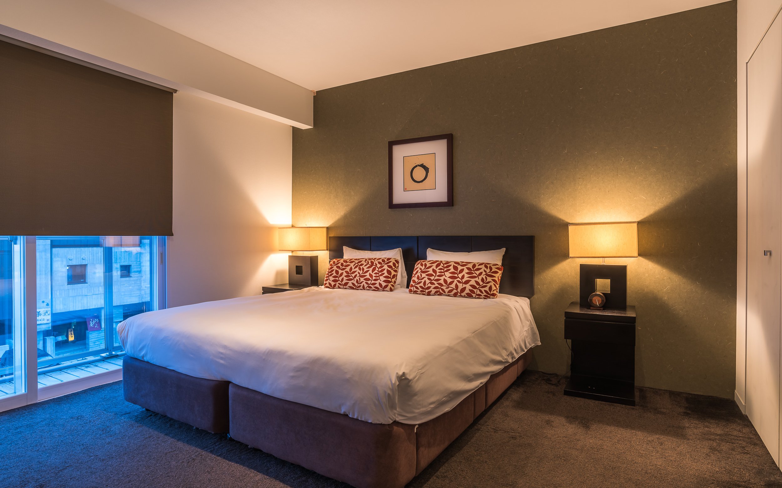 SET_13_2BR Suite.jpg