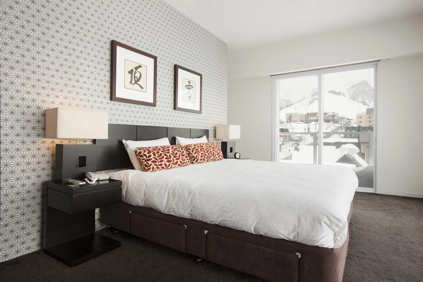 SET_03_3BR Penthouse Suite.jpg