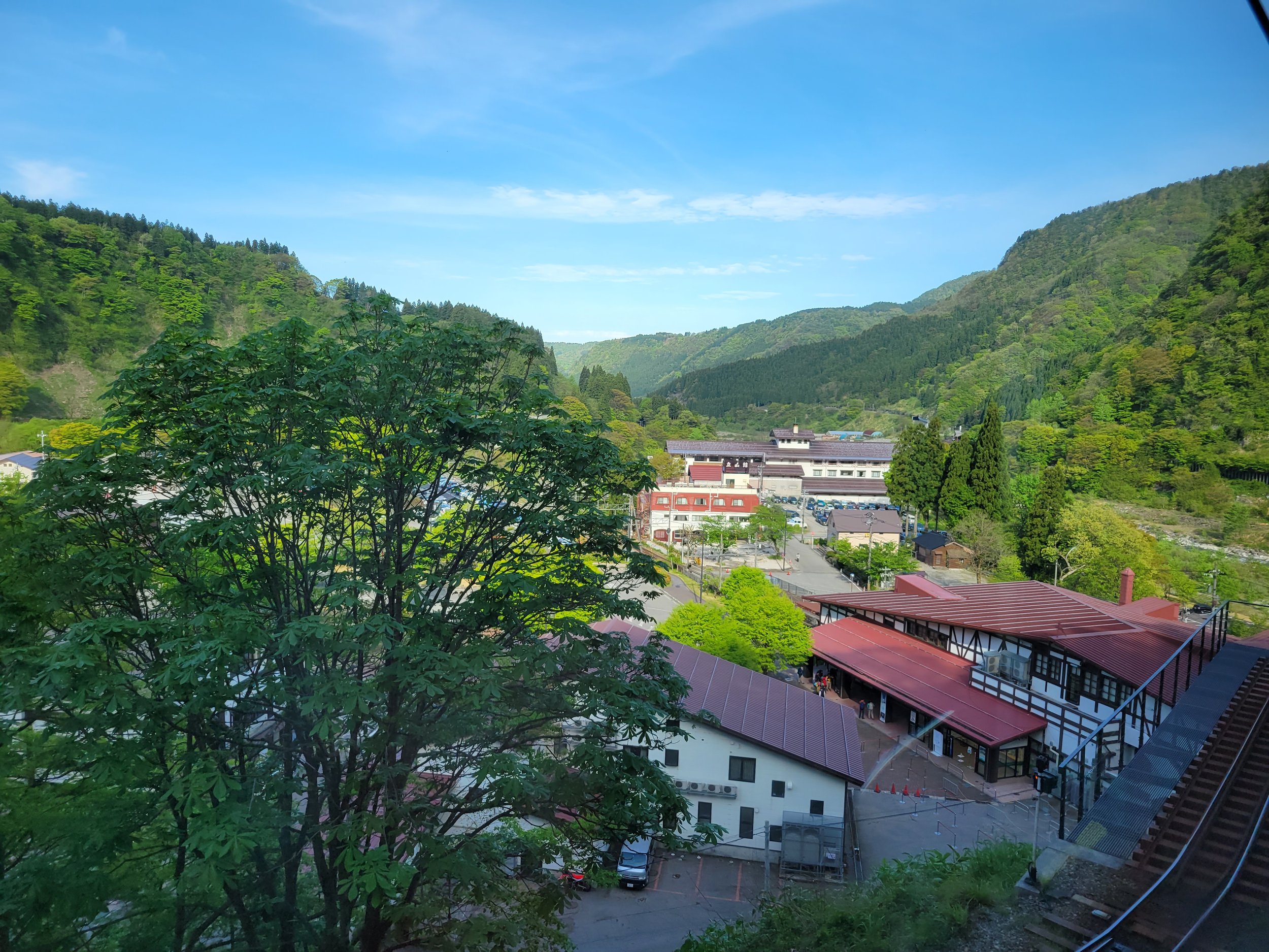 The view from inside the cable car leaving the station