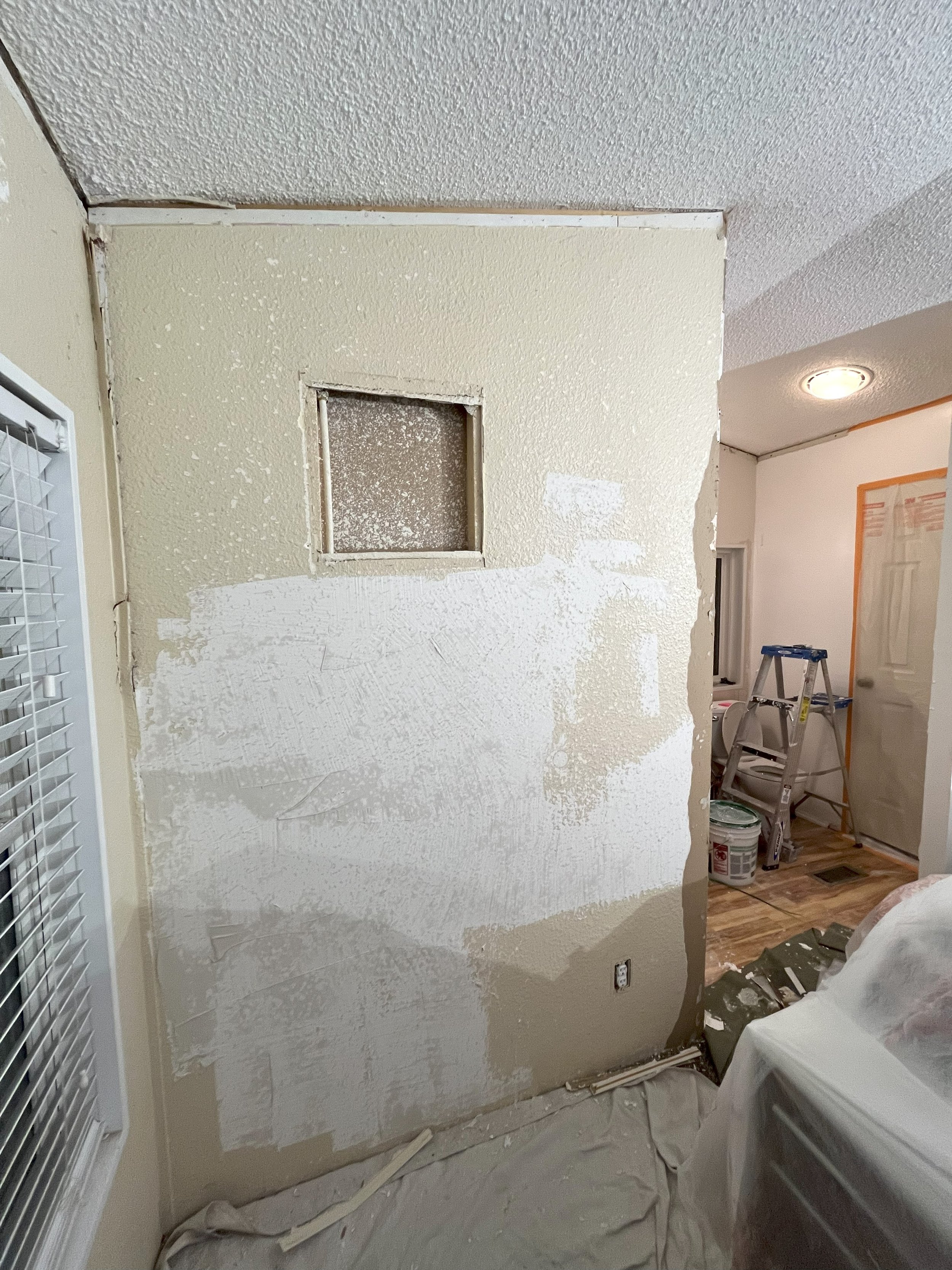 wall with access panel 2.jpg