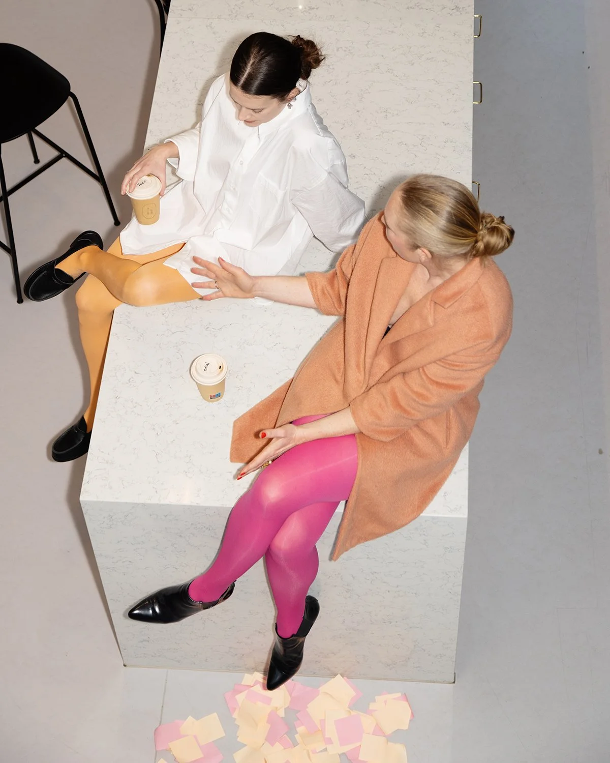 Drikk kaffe med folk du ikke kjenner 