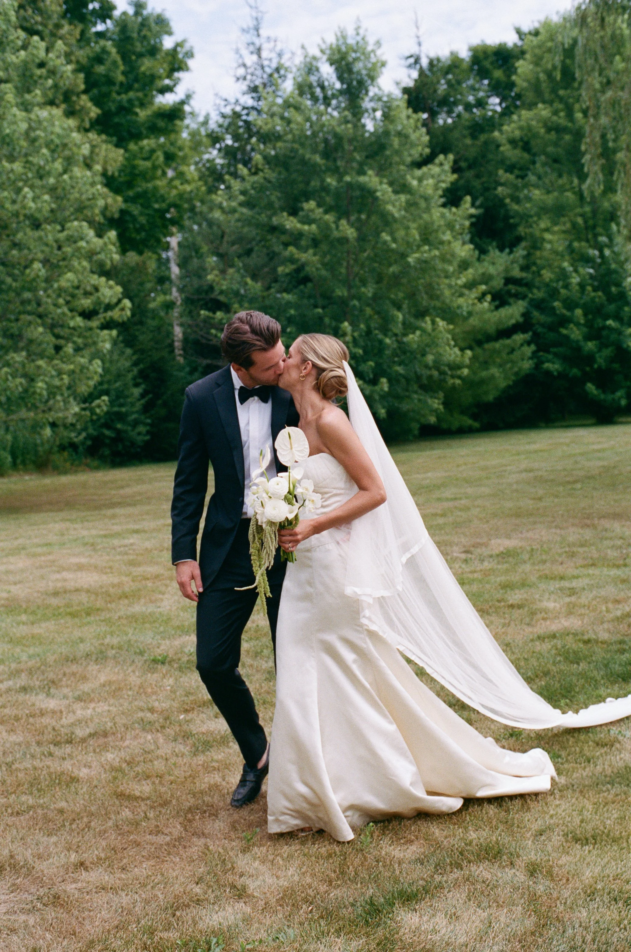 Celia + Henry + Previews-125.jpg