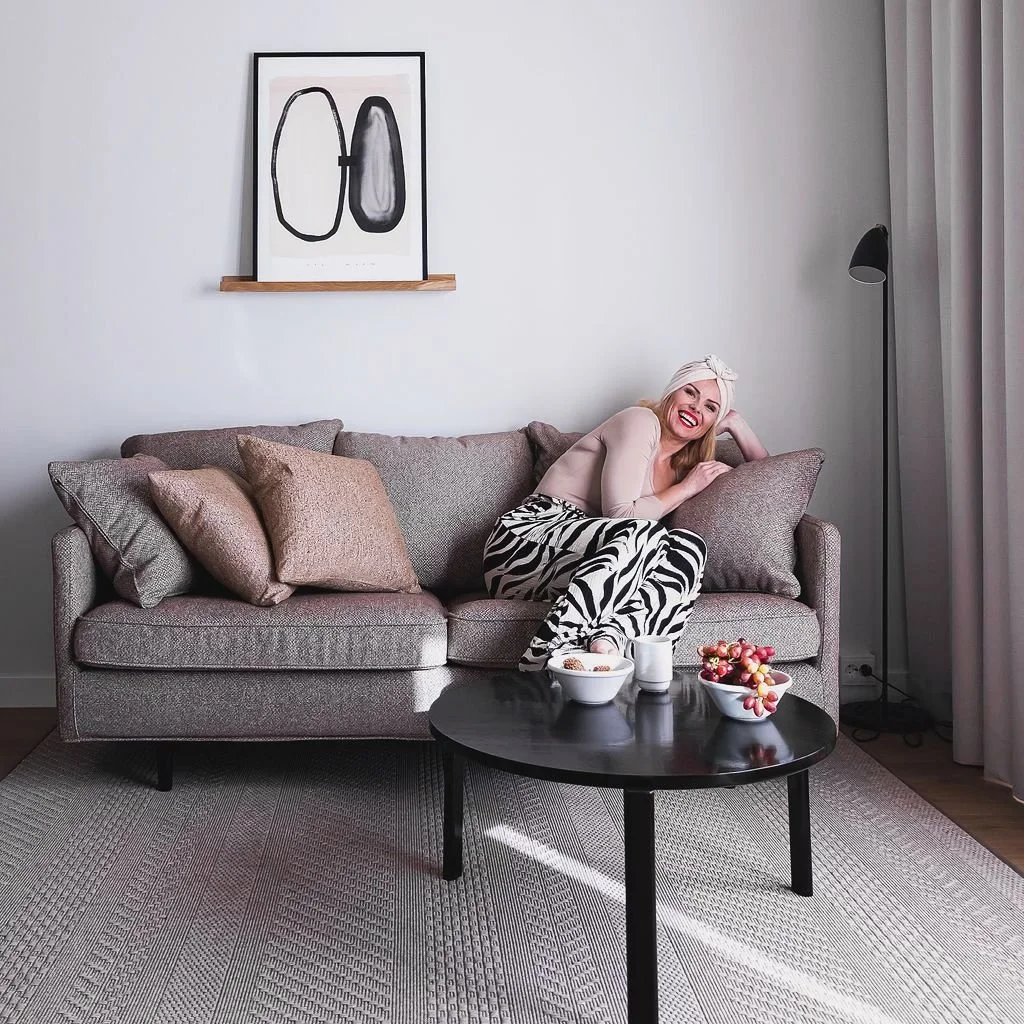 Noli Studios Katajanokka II 🙌

Parhaita kuvauksia on sellaiset, joissa saa kokonaisvaltaisesti suunnitella, toteuttaa ja visualisoida millaisen setin asiakkaalle haluaa luoda 📸✨

#asiakasty&ouml; #br&auml;ndikuvaus #tuotekuvaus #naisyritt&auml;j&au