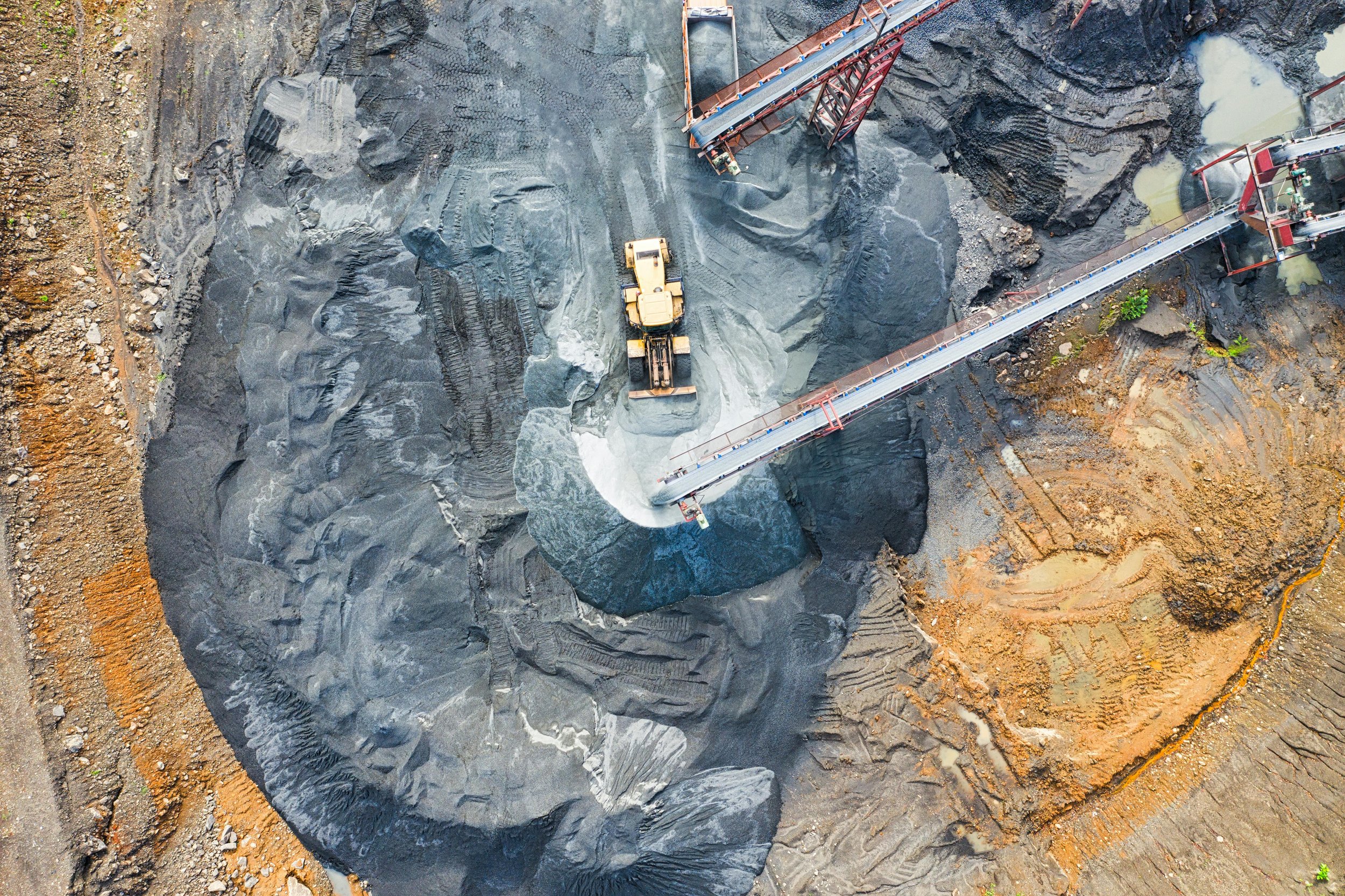 Rare Earth, Real War: The Invisible Commodity Conflict Reshaping Every Portfolio That Owns Technology