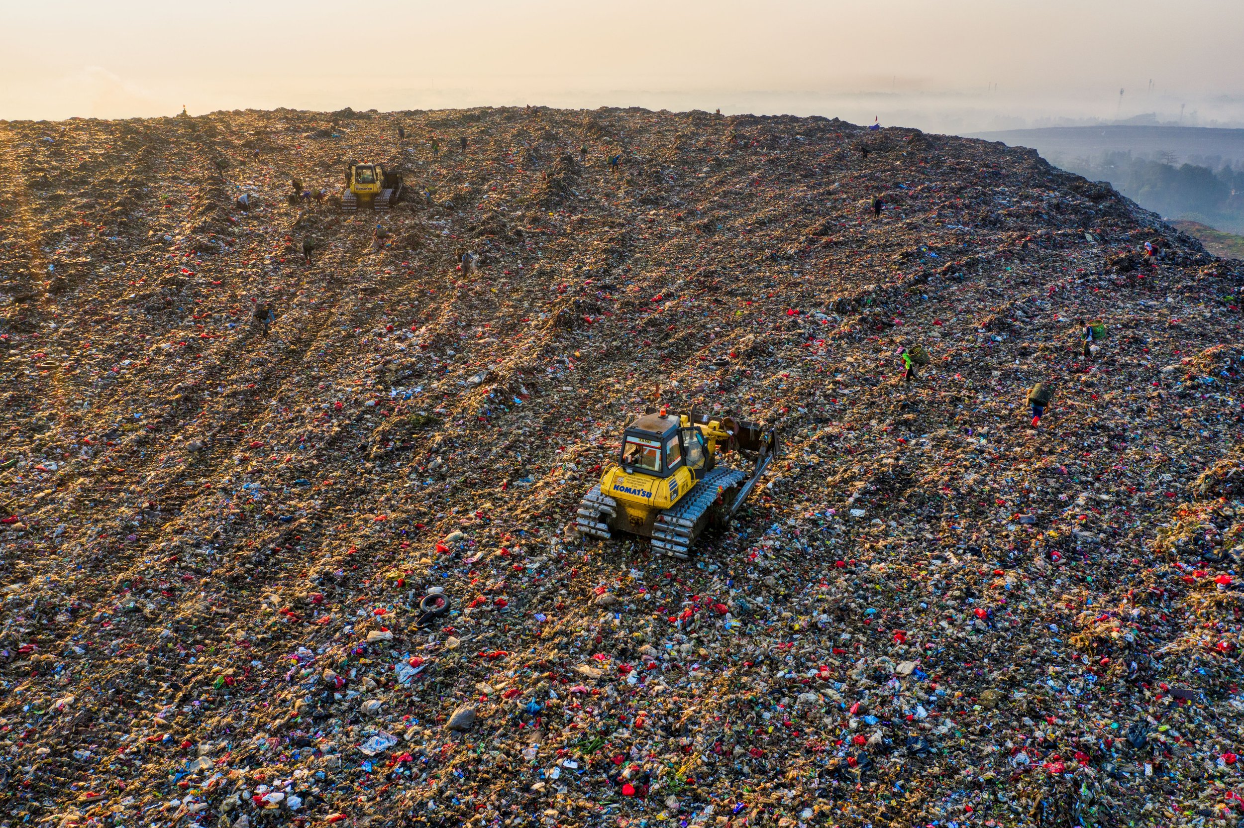The Textile Recycling Bottleneck: Why Fibre-to-Fibre Is Still a Capital Problem, Not a Technology Problem