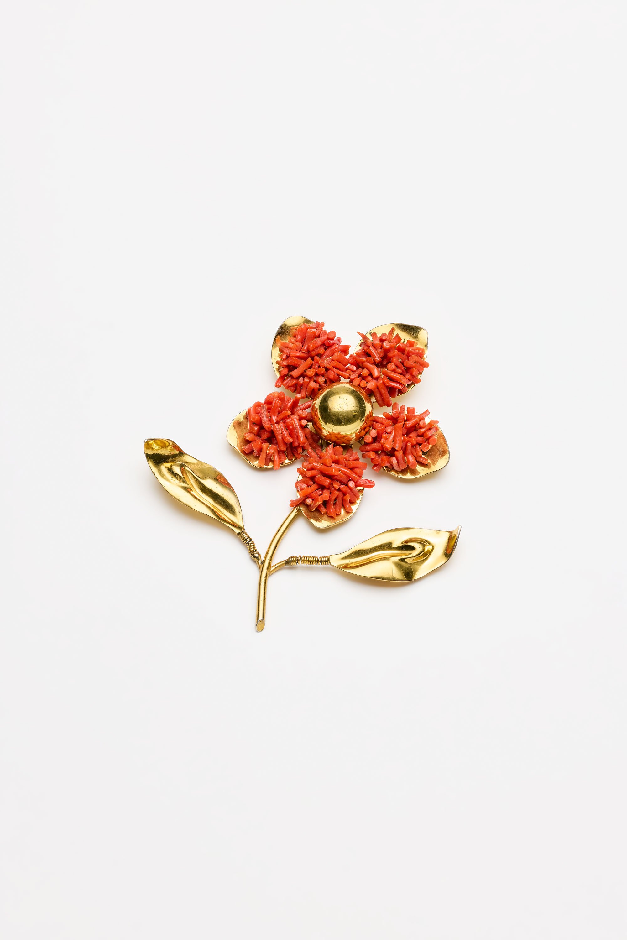 Vintage Costume Jewelry – Nettie Rosenstein – Coral Flower Trembler Brooch