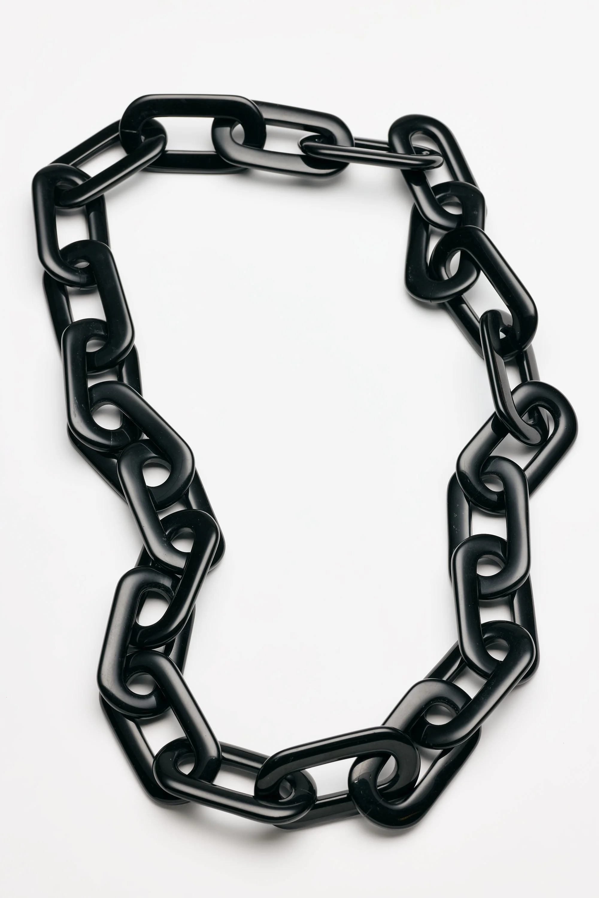 Vintage Costume Jewelry – Paperclip Necklace – Black