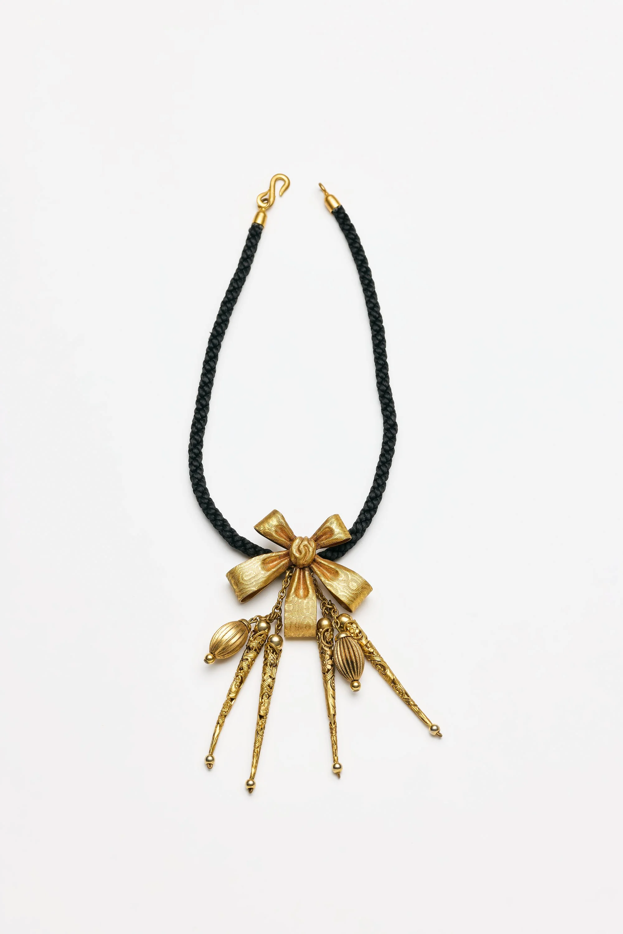 Vintage Costume Jewelry – Yves Saint Laurent – Bow Necklace