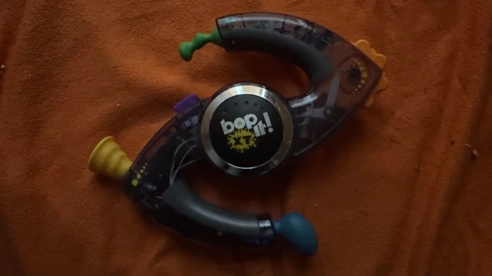 Name: Bop It! XT  •  Color: Black Onyx Edition  •  Release Year: 2012  •  Revision Number: Score 28  •  Test Mode Length: 1m 22s