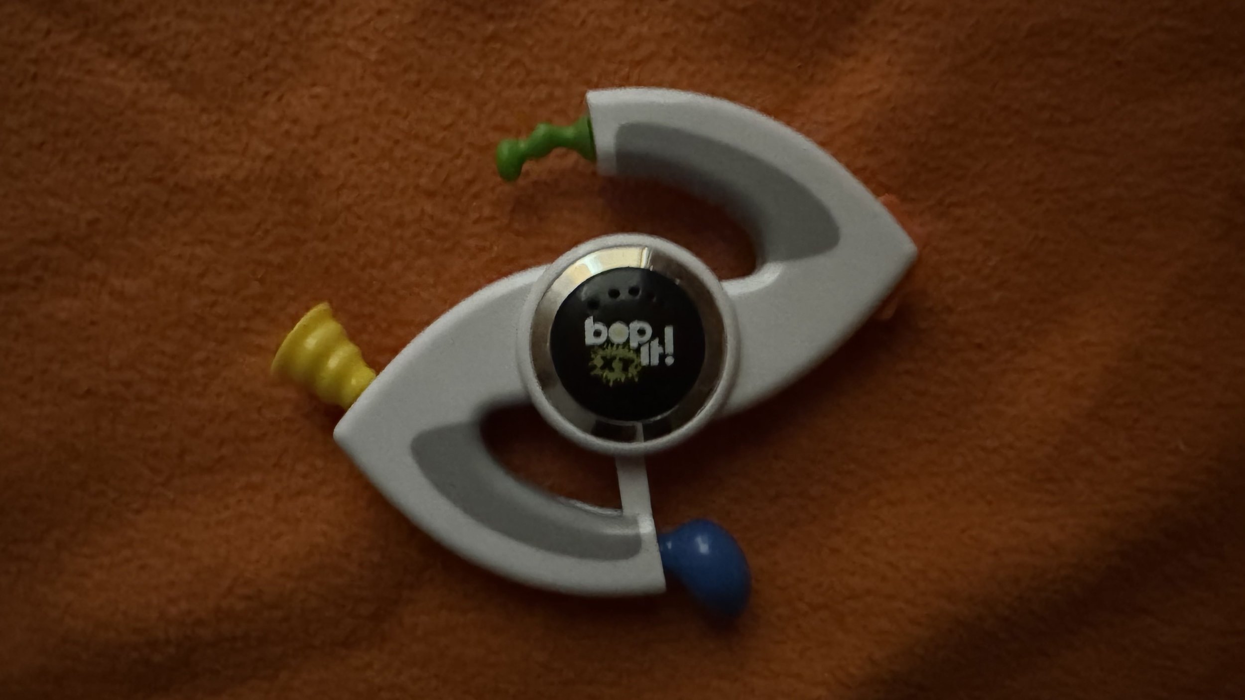 Name: Bop It! XT Carabiner Edition  •  Release Year: 2013  •  Revision Number: N/A  •  Test Mode Length: 0m 40s