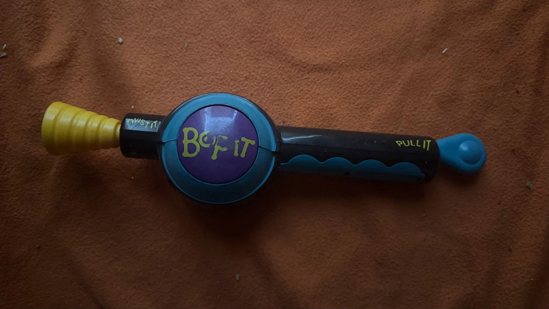 Name: Bop It  •  Version 4.0  •  Release Year: 2000  •  Revision Number: N/A  •  Test Mode Length: 1m 08s  •  Changes: Known to glitch easier