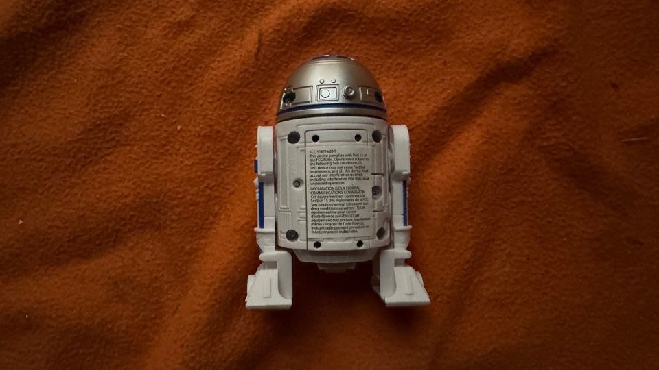 Name: Bop It! Star Wars R2-D2 Edition  •  Version 2.0  •  Release Year: 2022  •  Revision Number: Score 16  •  Test Mode Length: 0m 39s  •  Changes: Better speaker, FCC sticker attached