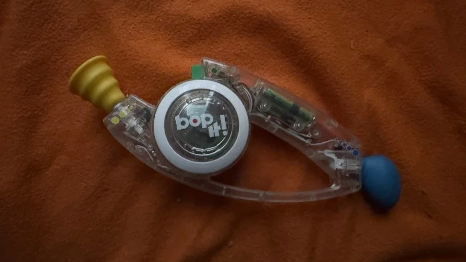 Name: Bop It!  •  Color: Clear Edition  •  Release Year: 2010  •  Revision Number: Score 20  •  Test Mode Length: 0m 40s