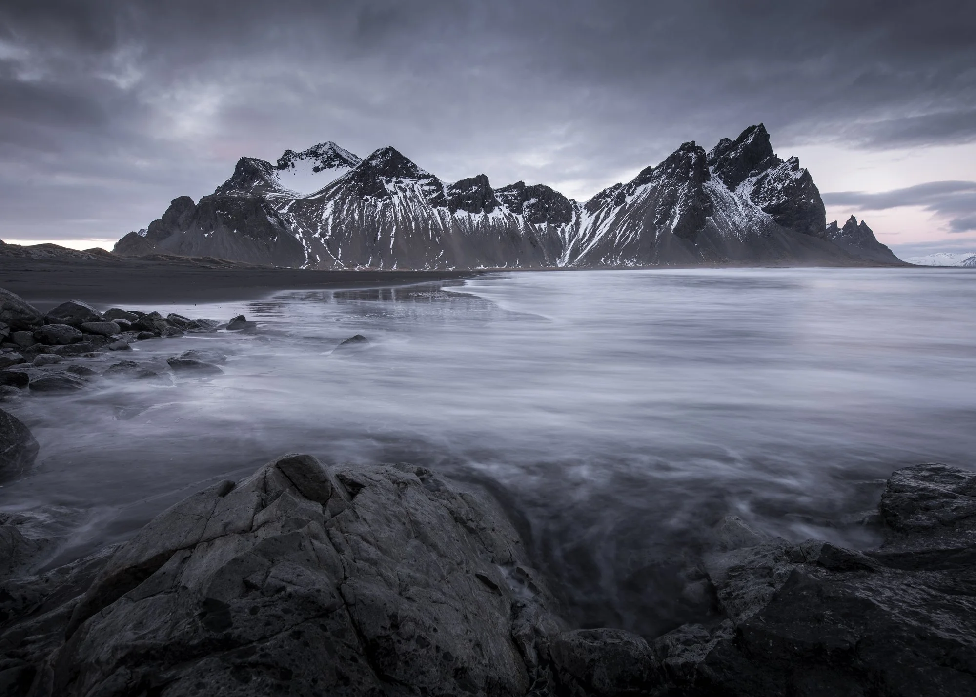 Vestrahorn Sea 14" Metal Print