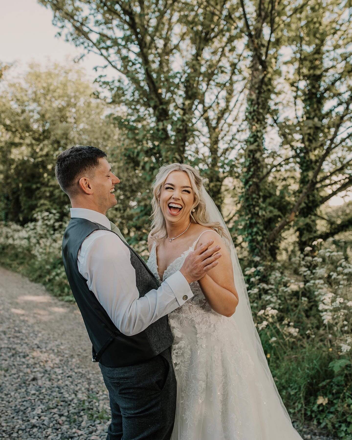 Still swooning over this stunning mid-week wedding last week for this gorgeous couple.
Congratulations Mr and Mrs A, happy one-week anniversary! 🥳
&bull;
&bull;
📷 @pinkwavephotography 
&bull;
&bull;
&bull;
&bull;
#cornishwedding #cornwallwedding #m