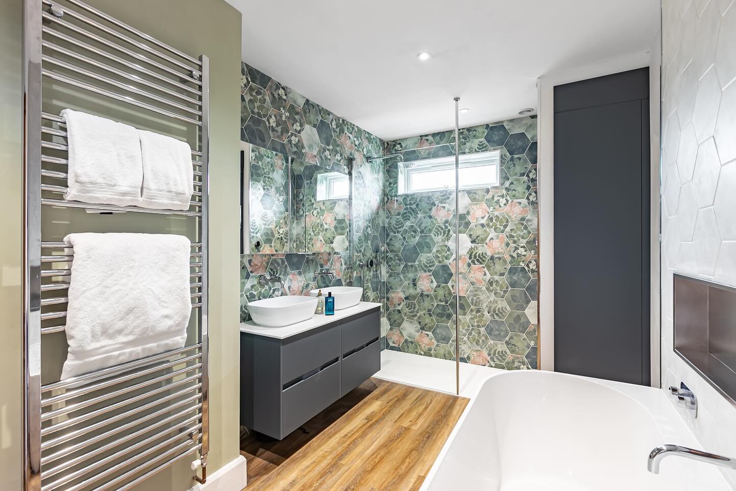 Another beautiful bathroom designed, supplied and installed by the team at Dajon. 

This bathroom features a double bowl floating vanity unit, large walk in shower and a semi freestanding bath. The tiles are from the national trust collection by @cap