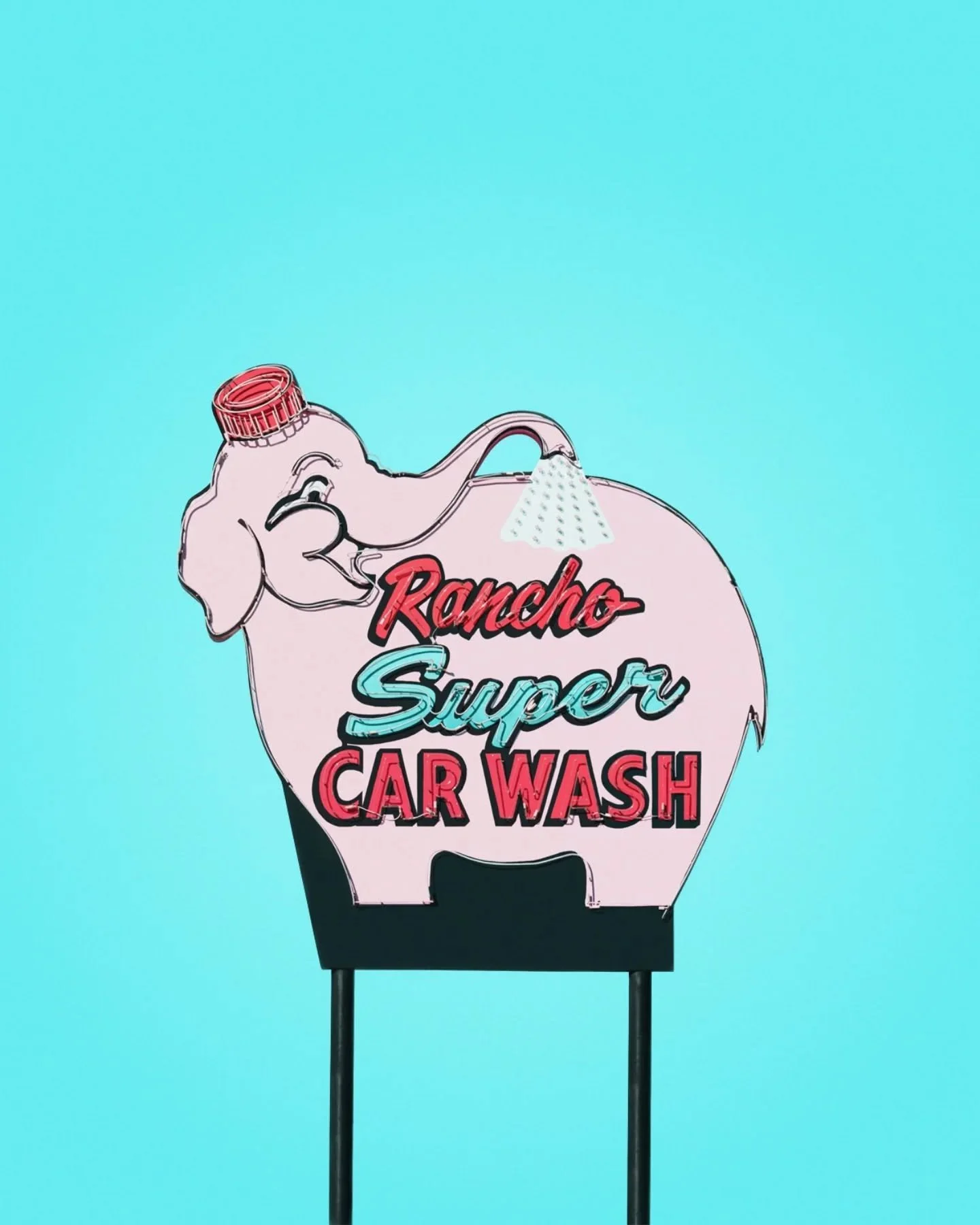 Don't think of a pink elephant. 🐘 New print available in my @framer.art_ shop!

Link in bio, or visit framergallery.com and search for &quot;Pink Elephant&quot;.

.
.
#pinkelephant #carwash #pink #elephant #sign #neon #vintagesign #retrosign #midcen