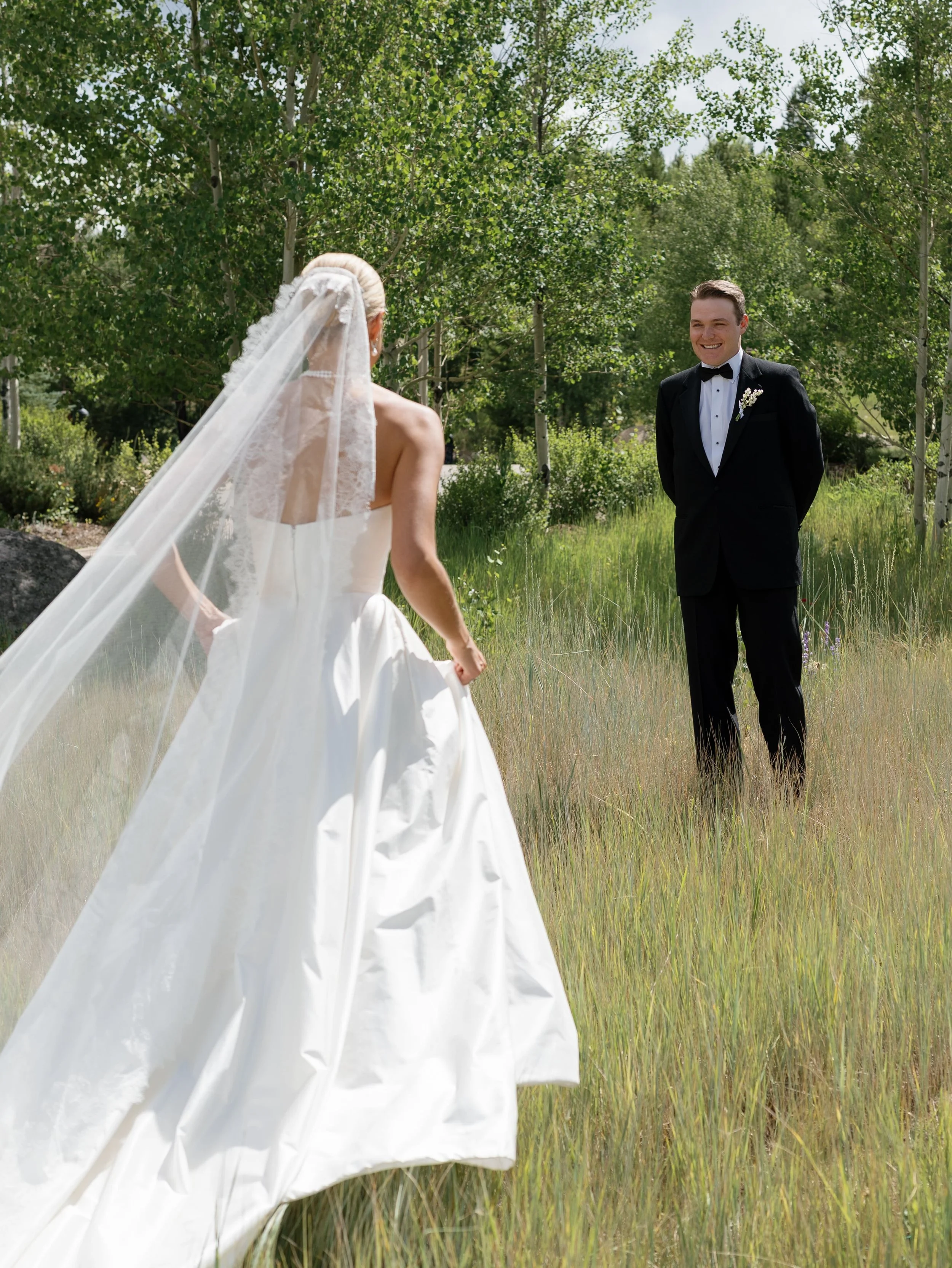 29-kelseycowley_weddingpreview_olivia&graydon-min.jpg