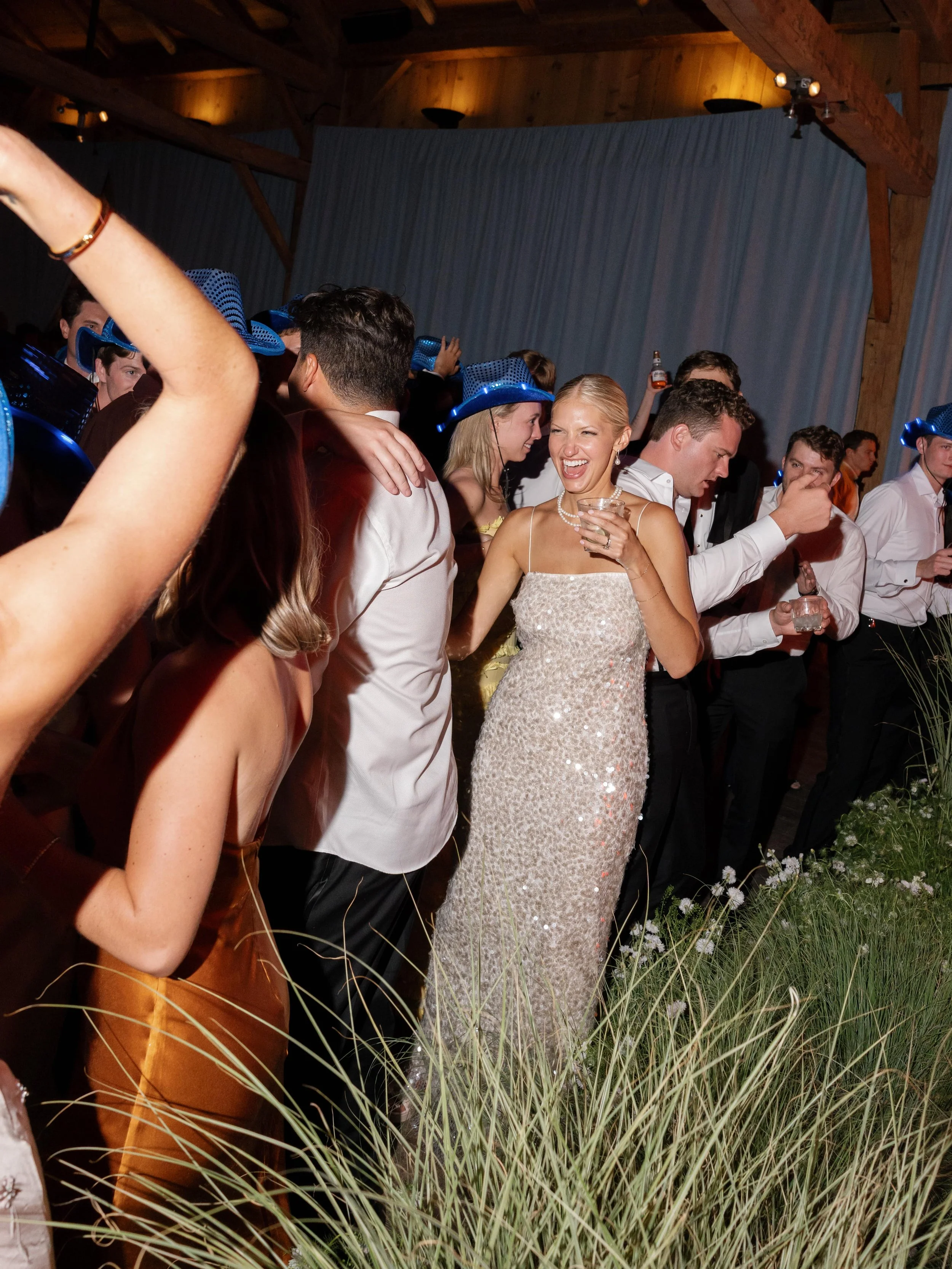 150-kelseycowley_weddingpreview_olivia&graydon-min.jpg