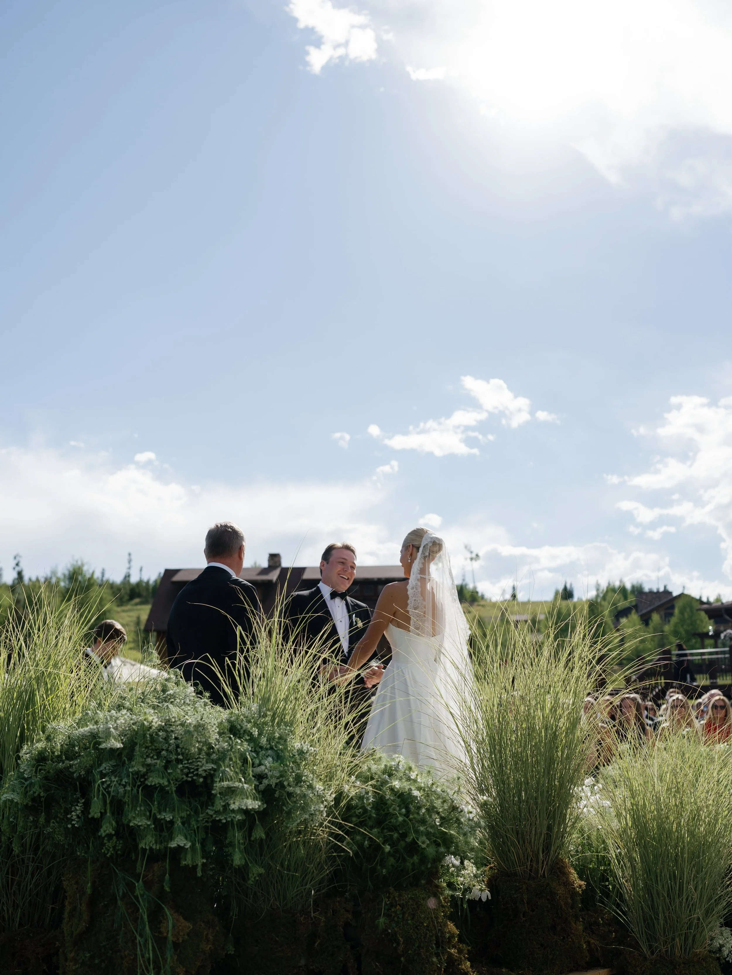 66-kelseycowley_weddingpreview_olivia&graydon-min.jpg