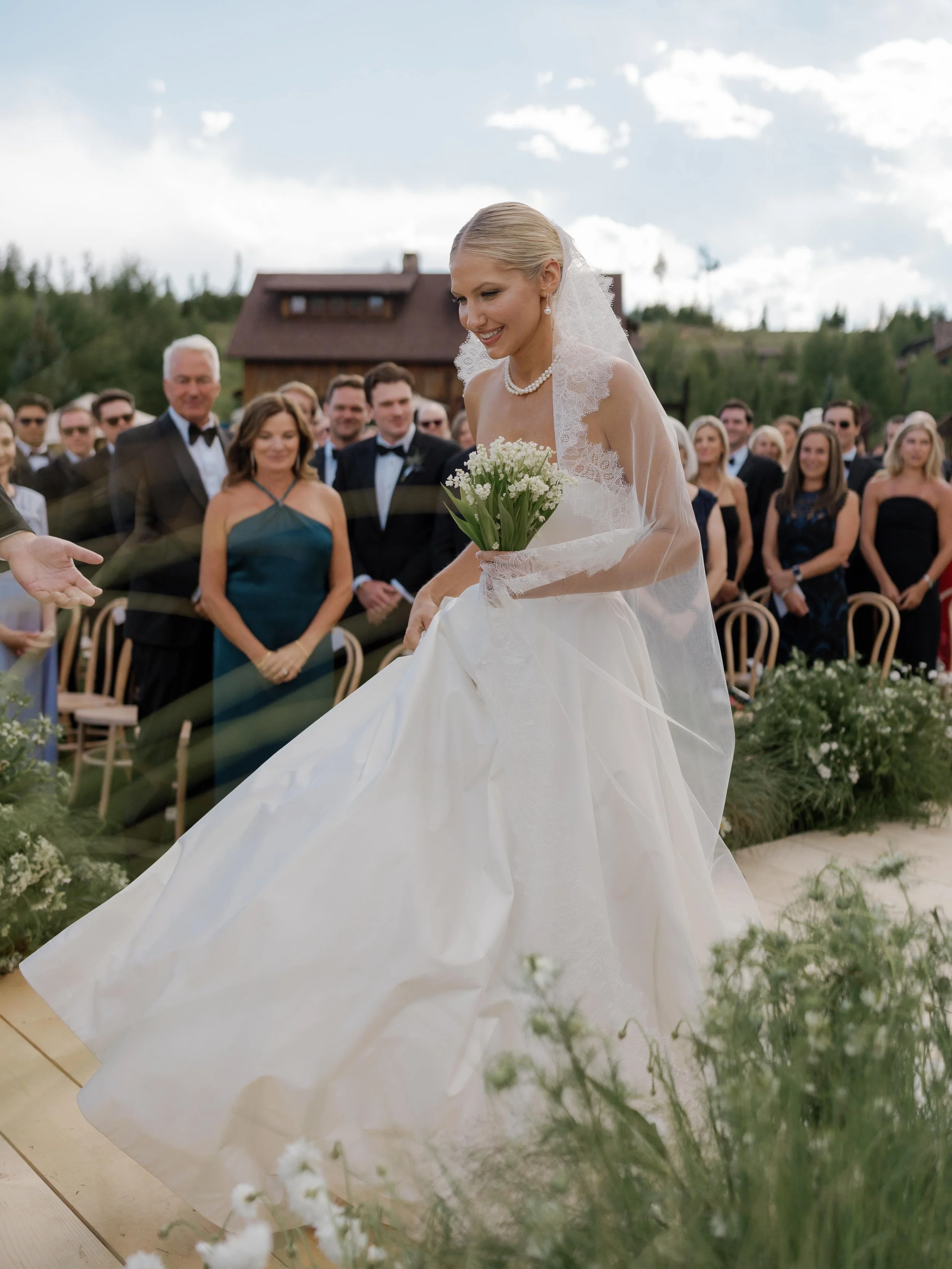 63-kelseycowley_weddingpreview_olivia&graydon-min.jpg
