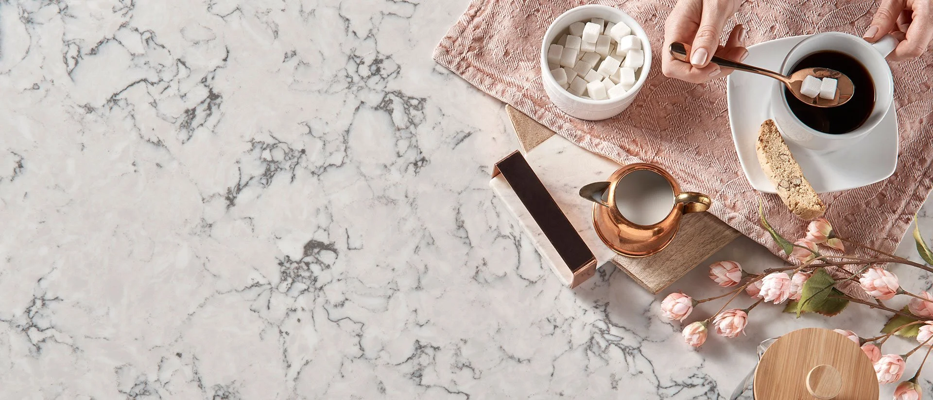 blanca-arabescato-quartz-vignette-3.jpg
