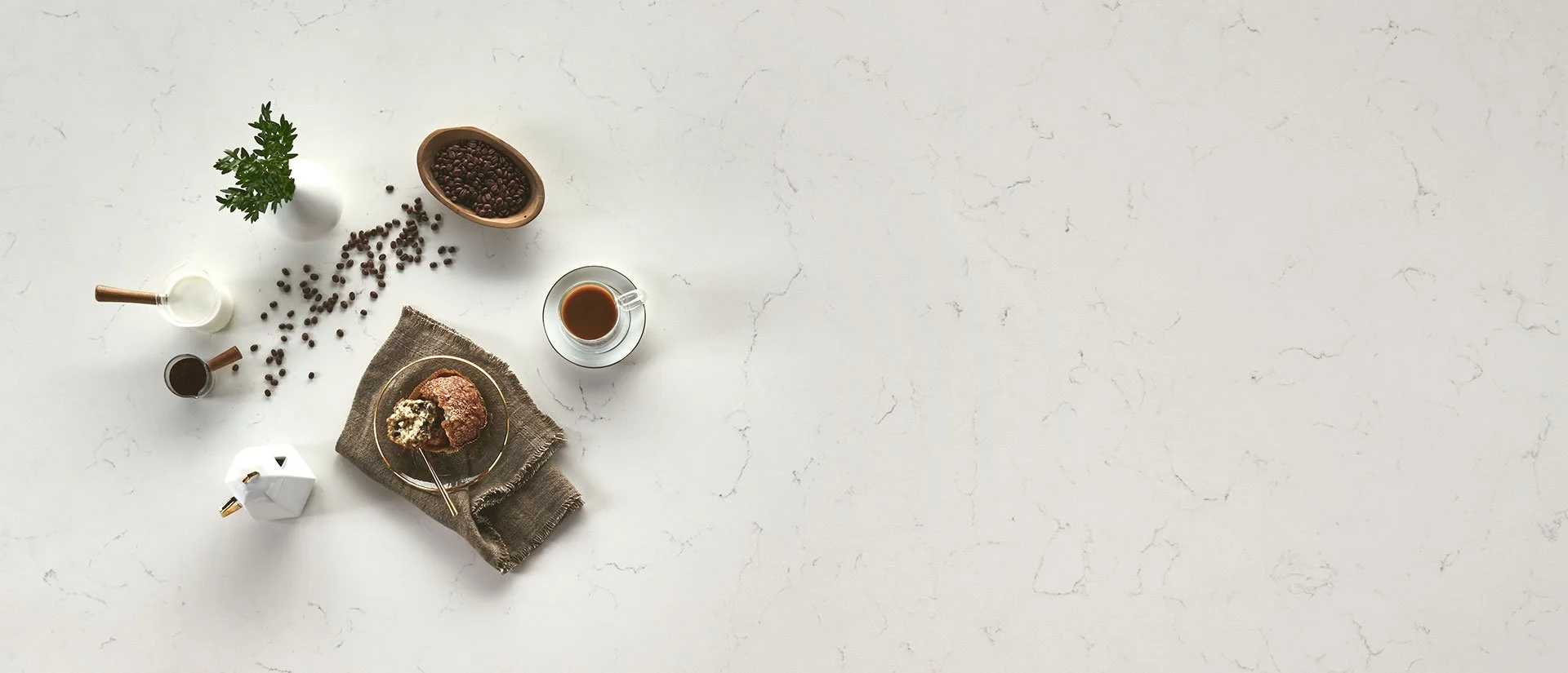 carrara-delphi-quartz-vignette.jpg