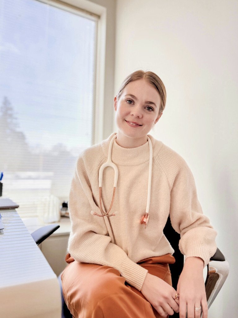 dr sydne valiquette naturopathic doctor.jpeg