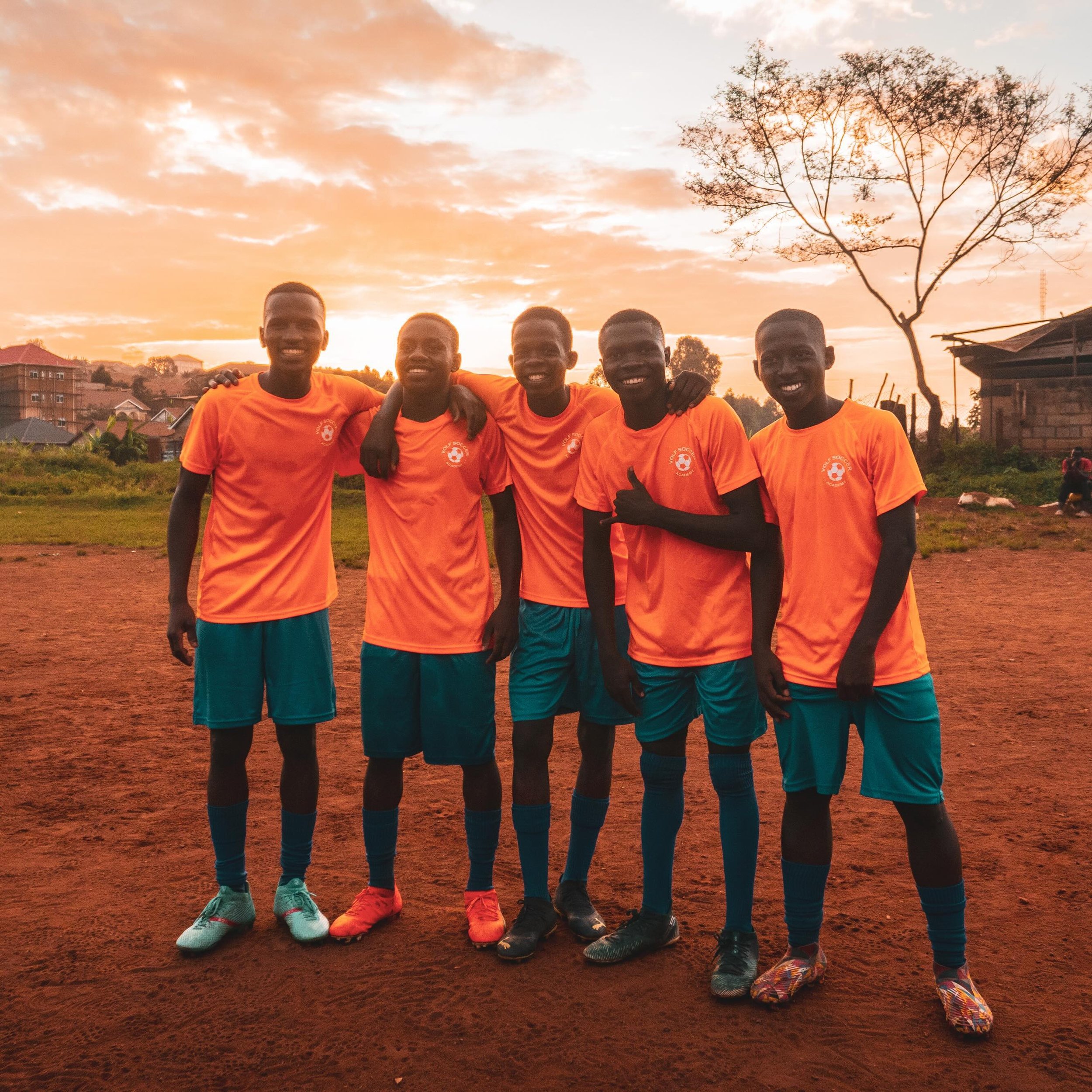 Sweat, laughter, and endless fun &ndash; that&rsquo;s what soccer with friends is all about! Our boys in Kampala after the training ☀️ 🇺🇬🧡💙 #morevolf #moreskills 
.
.
#volfsocceracademy #volfsoccer #volf #volfsocceracademyuganda #vsa #uganda #afr