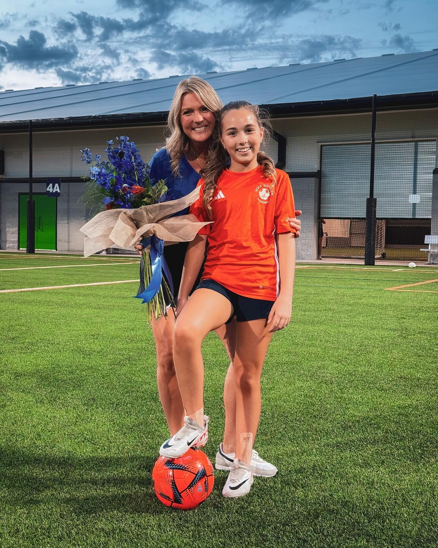 HAPPY MOTHER&rsquo;S DAY 💙🧡

To all the moms, we wish you the best 🫶🏽 Enjoy your special day 😁
#morevolf #moreskills
&bull;
&bull;
#vsa #volfsoccer #mothersday #mother #mom #love #family #soccerlife #soccerfamily #socceracademy