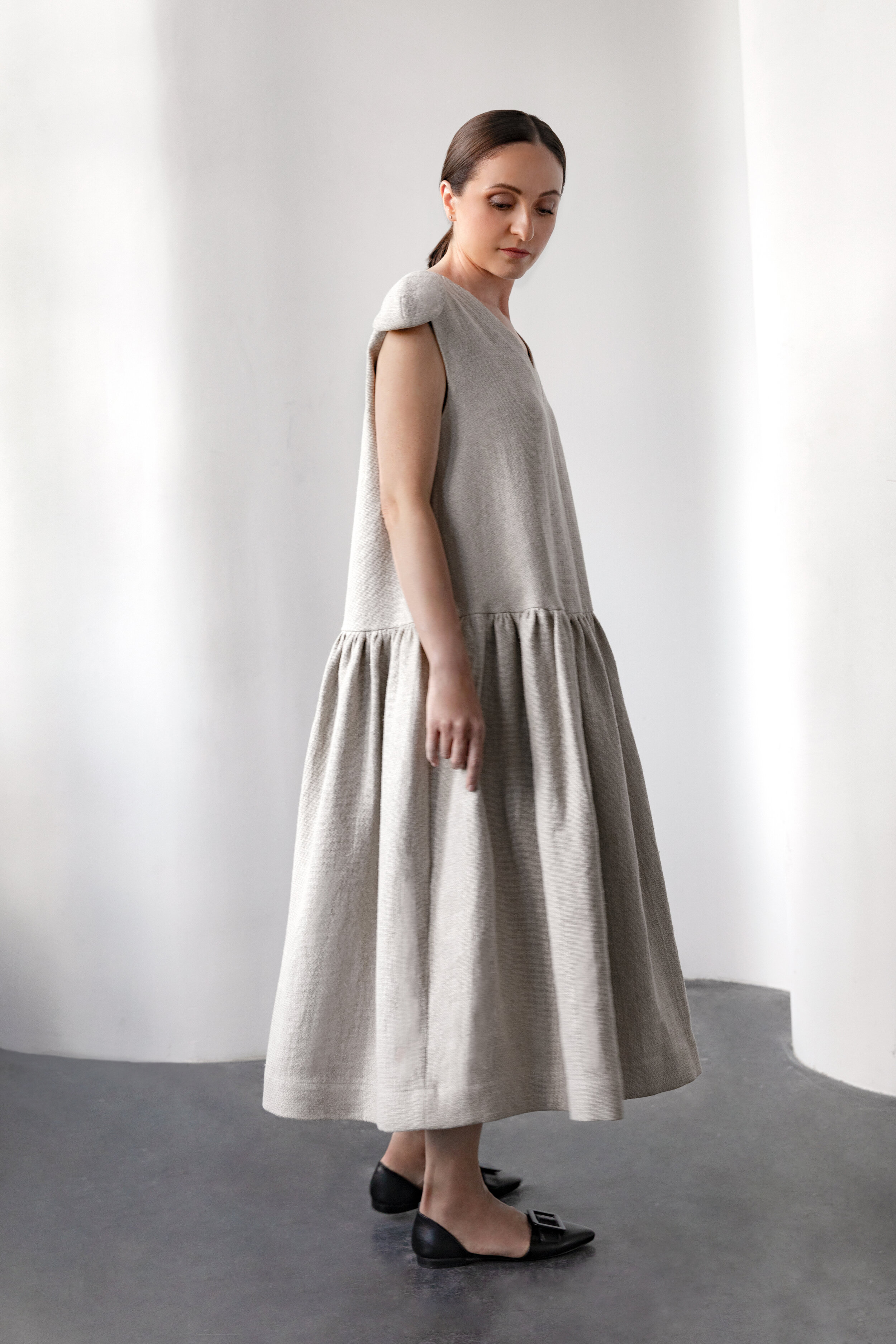 INNNA offers a summer hemp dress suitable for day or evening wear, perfect for coastal strolls or city walks.