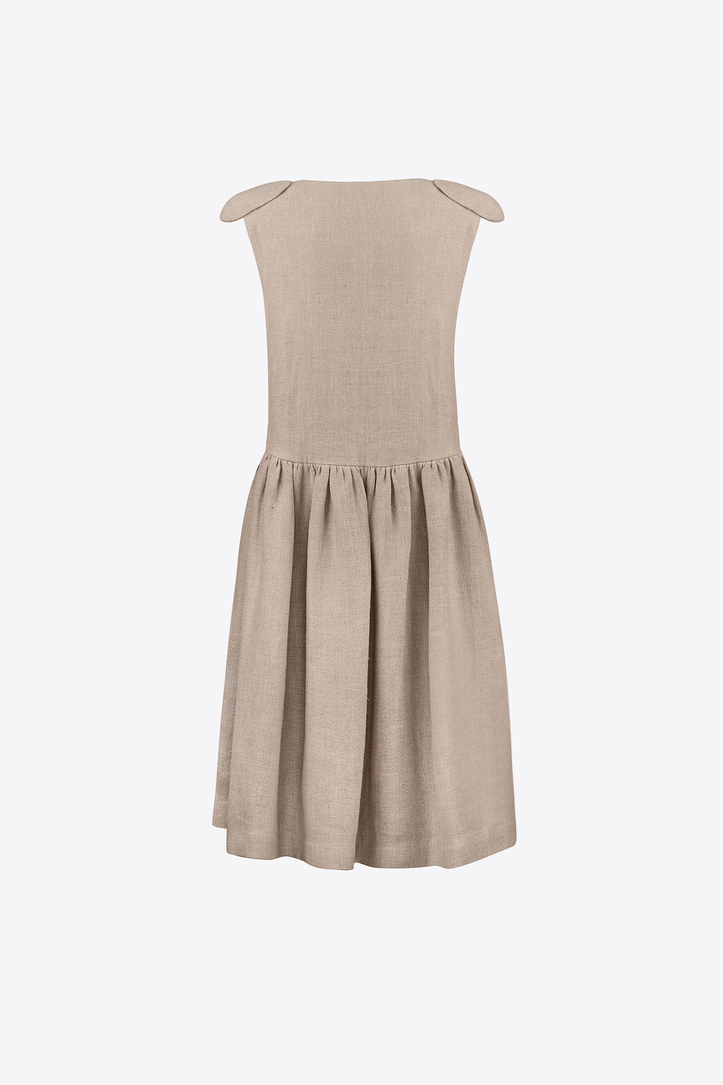 INNNA offers a summer hemp dress suitable for day or evening wear, perfect for coastal strolls or city walks.
