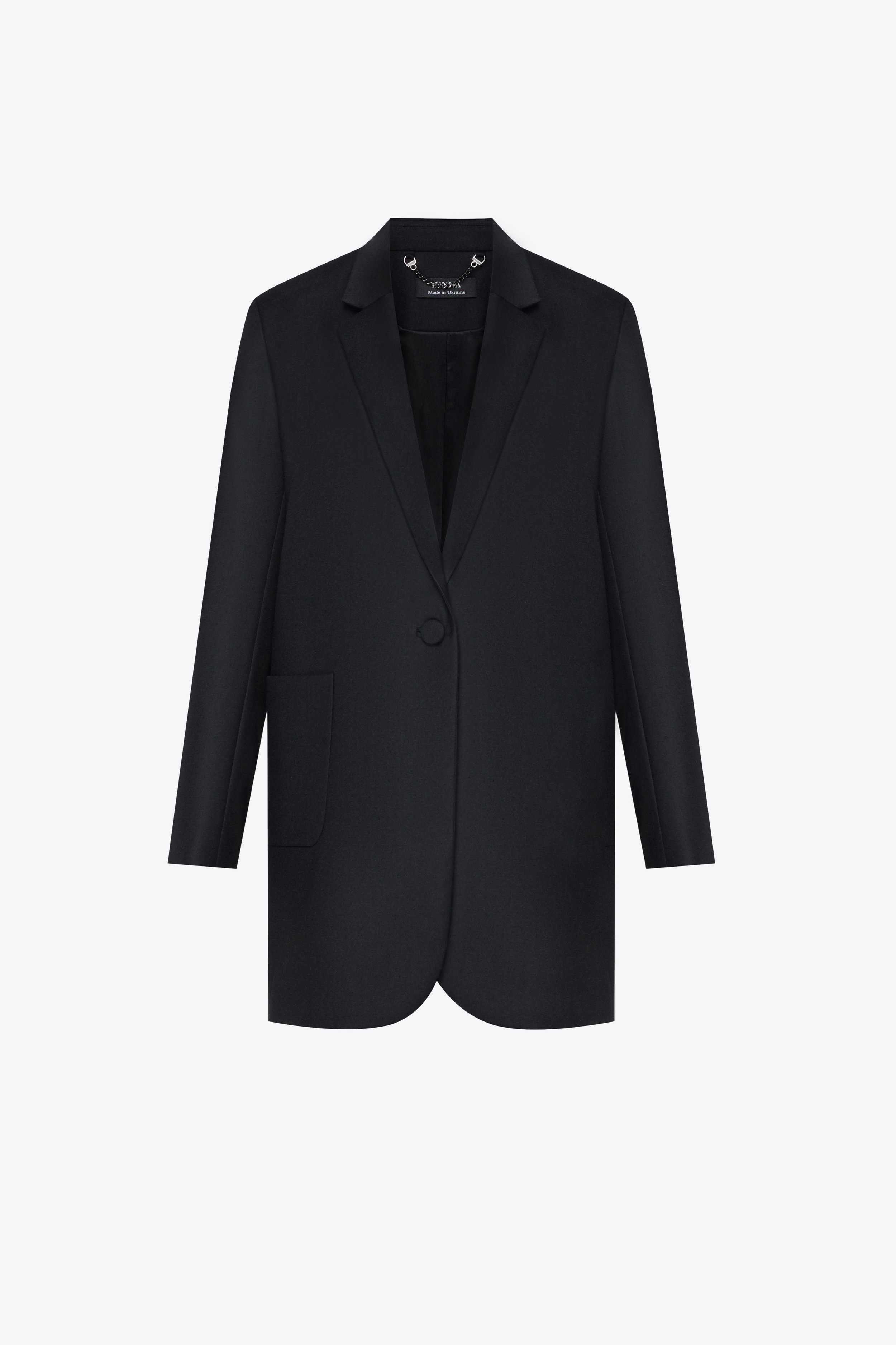 INNNA offers women a black luxury lightly oversized single-breasted blazer in Lustre Wool Flannel, perfectly matchable with suit shorts.